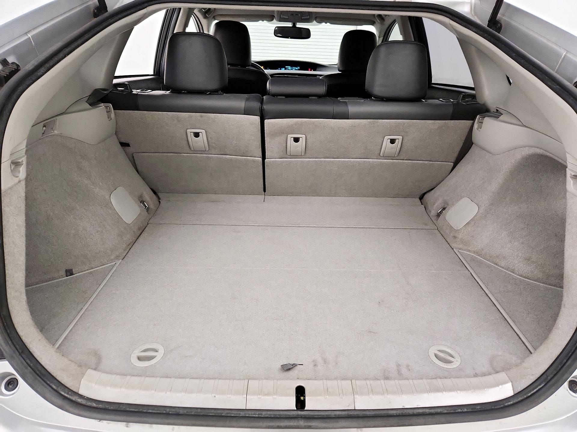 Thumbnail: 2015 Toyota Prius - 20