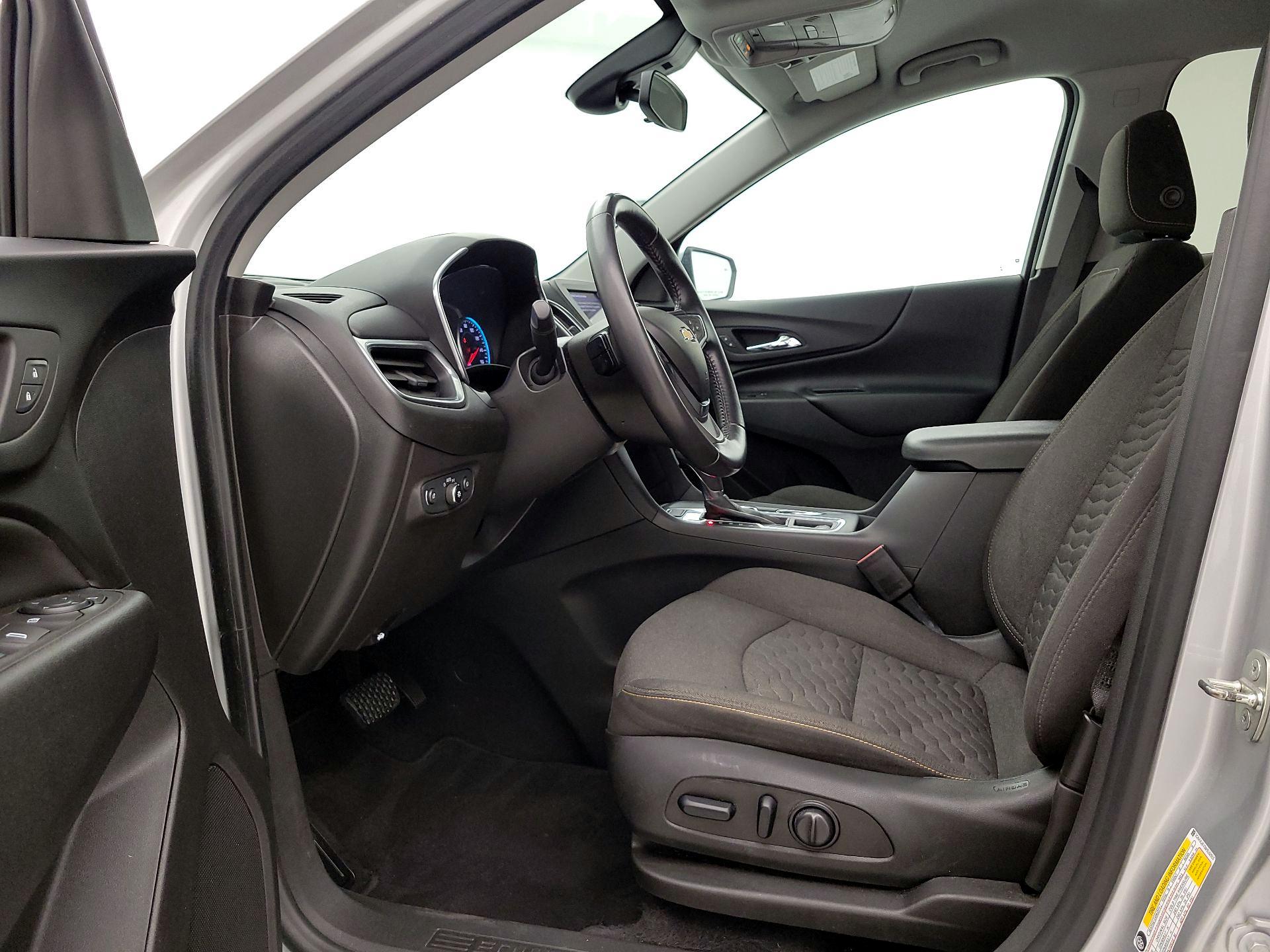 Thumbnail: 2021 Chevrolet Equinox - 11