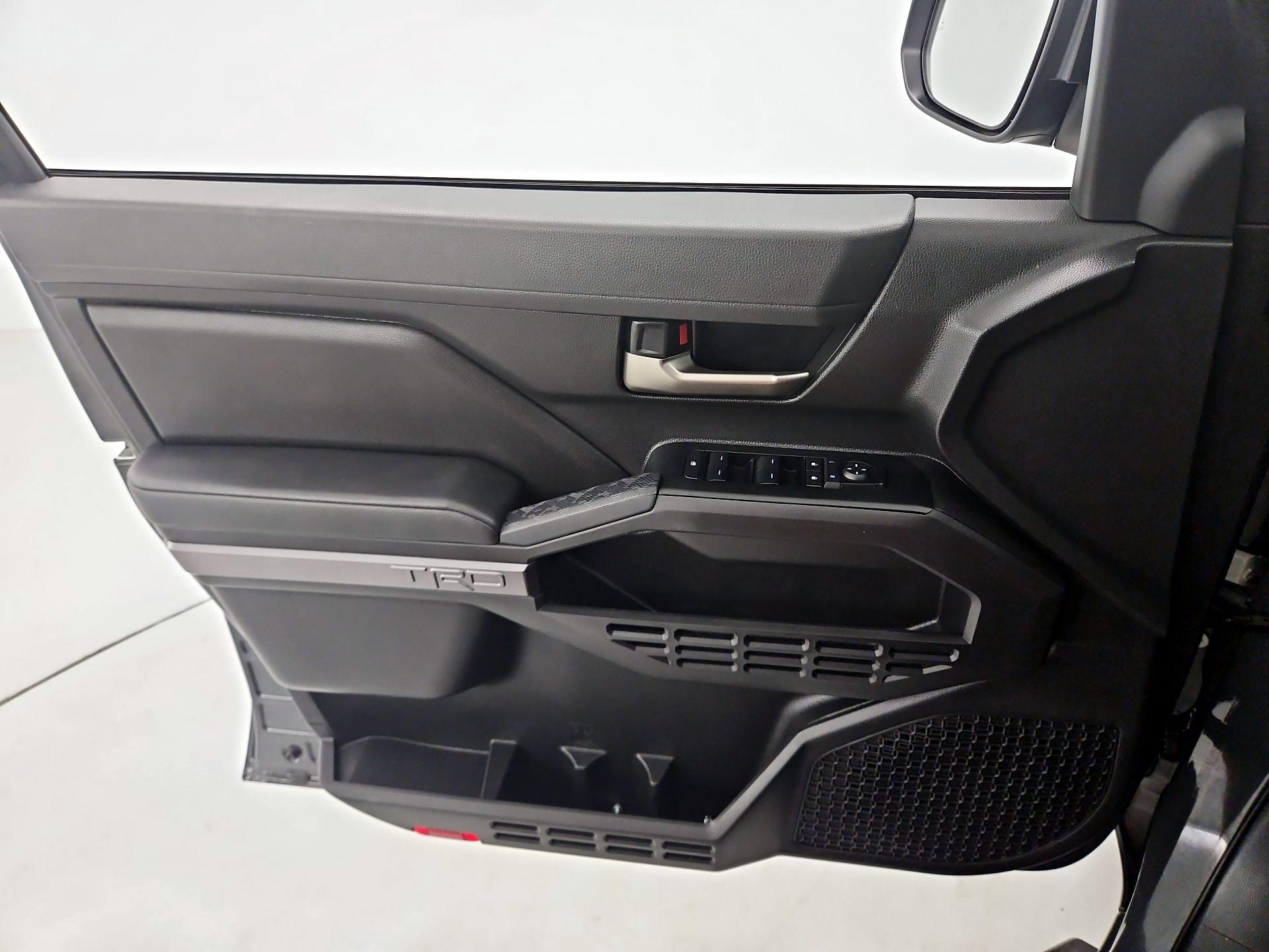 Thumbnail: 2025 Toyota Tacoma - 12