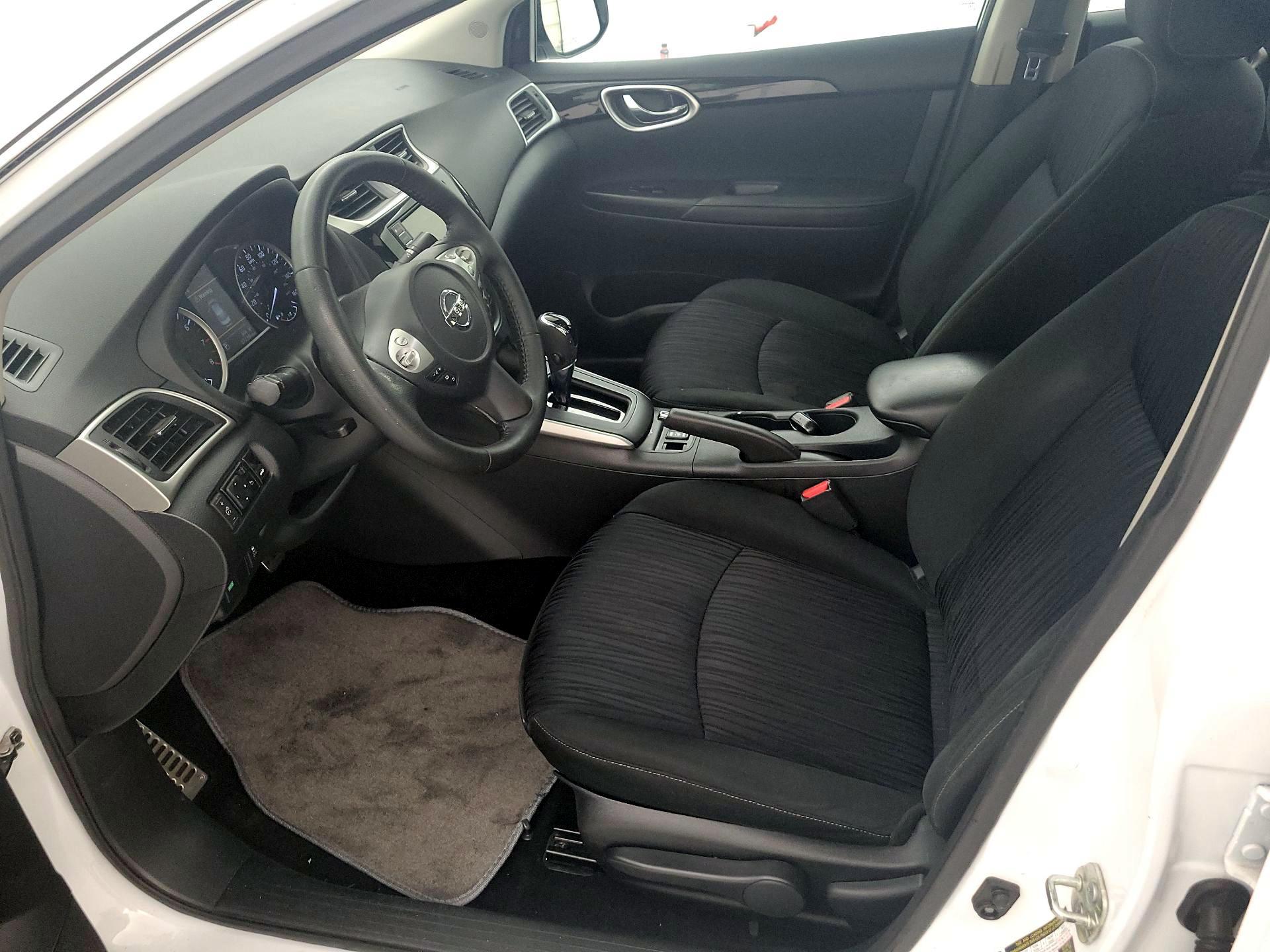 Thumbnail: 2019 Nissan Sentra - 11