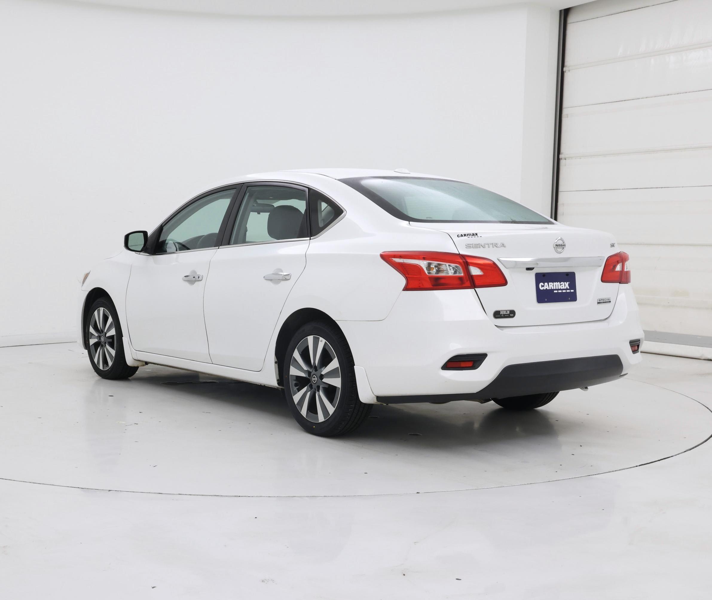 Thumbnail: 2019 Nissan Sentra - 2