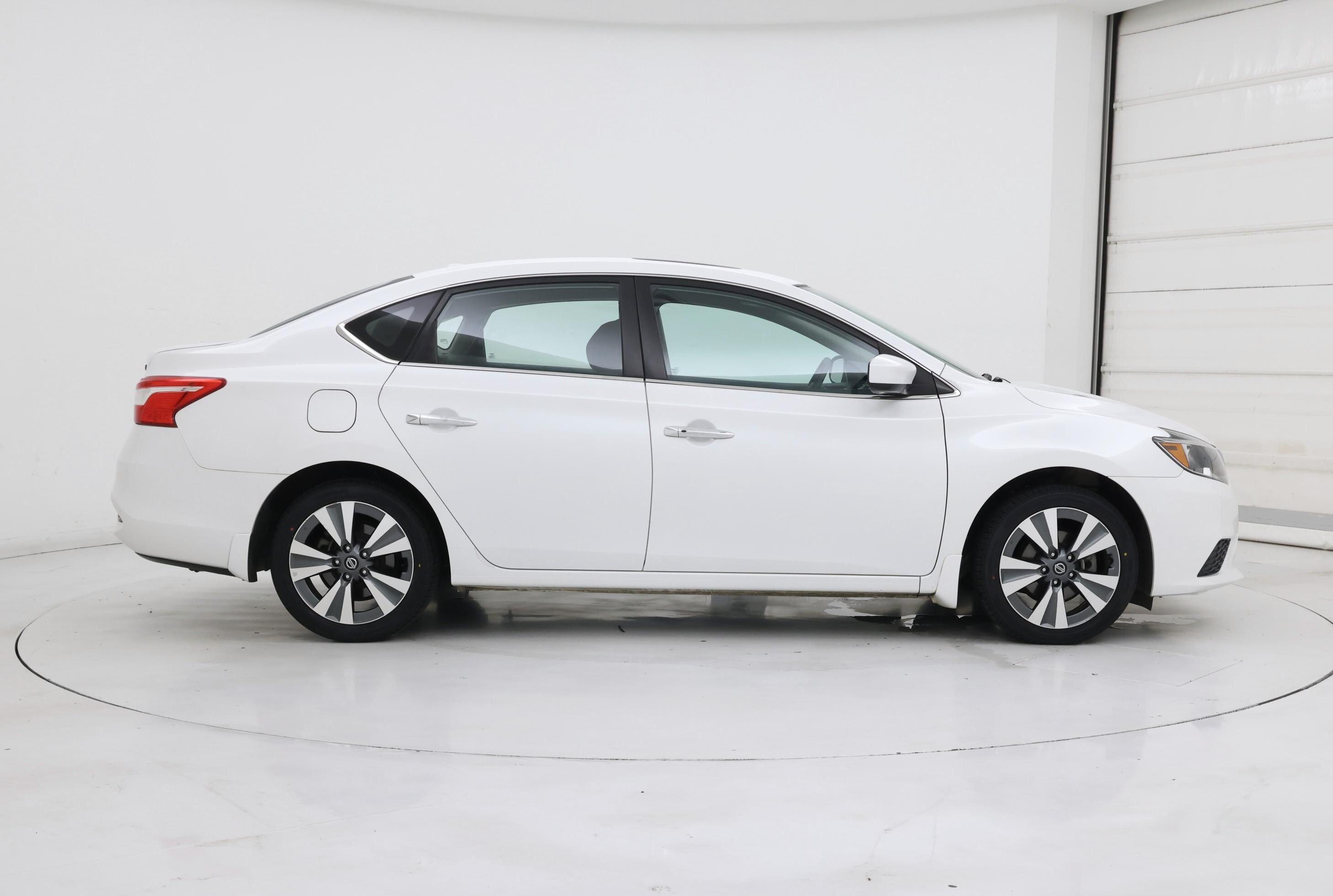Thumbnail: 2019 Nissan Sentra - 7