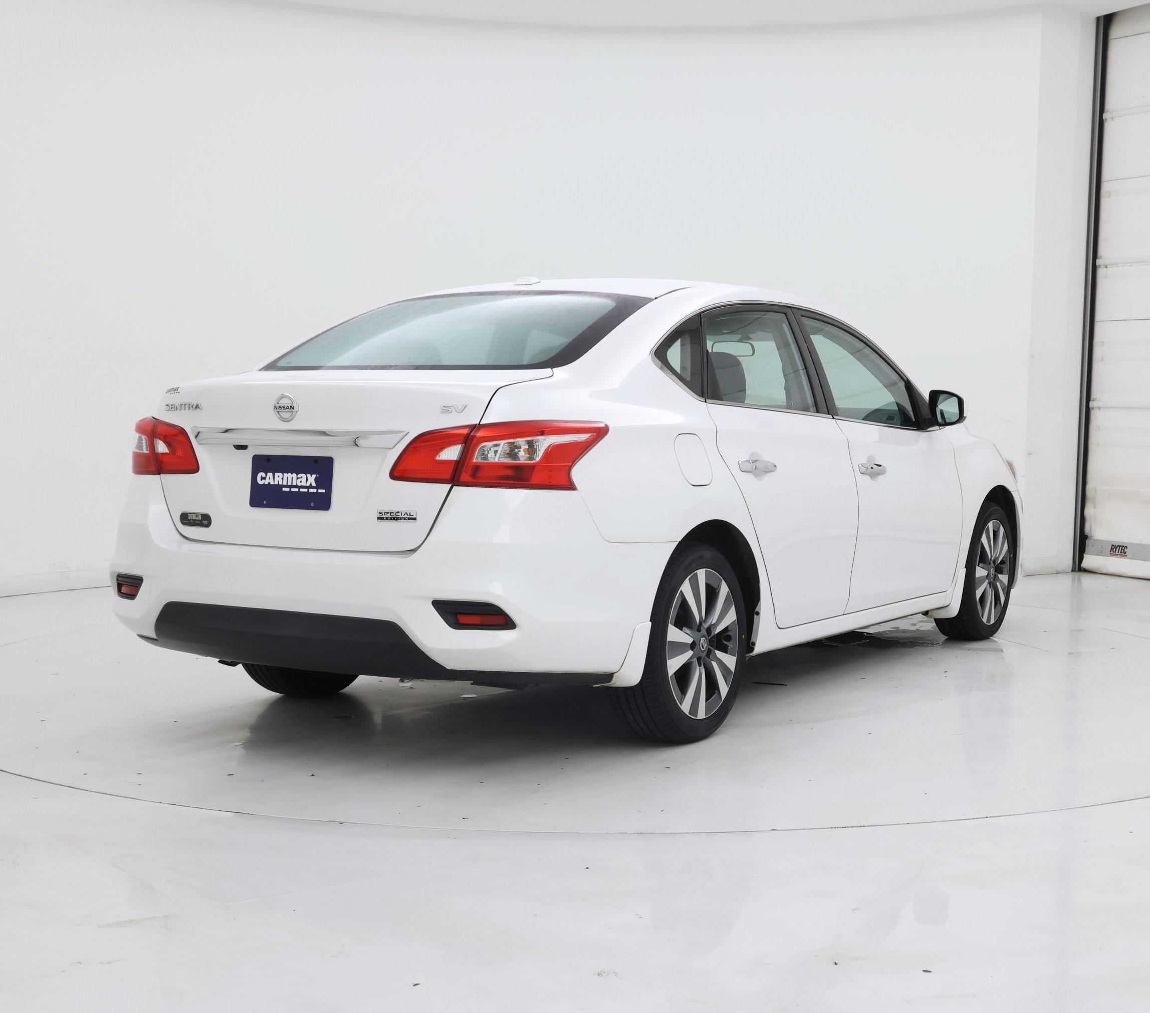 Thumbnail: 2019 Nissan Sentra - 8