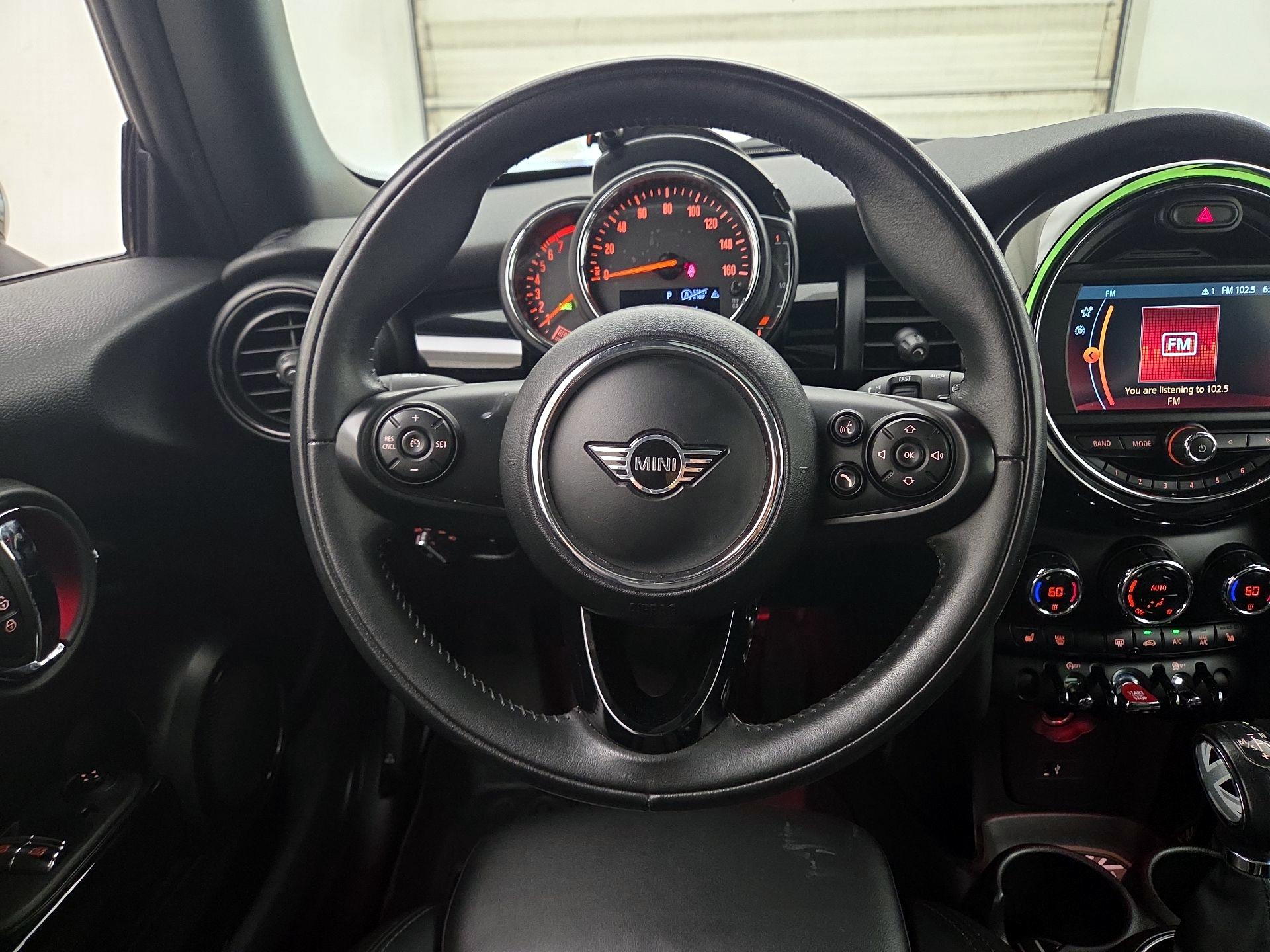 Thumbnail: 2019 MINI Cooper Hardtop - 10