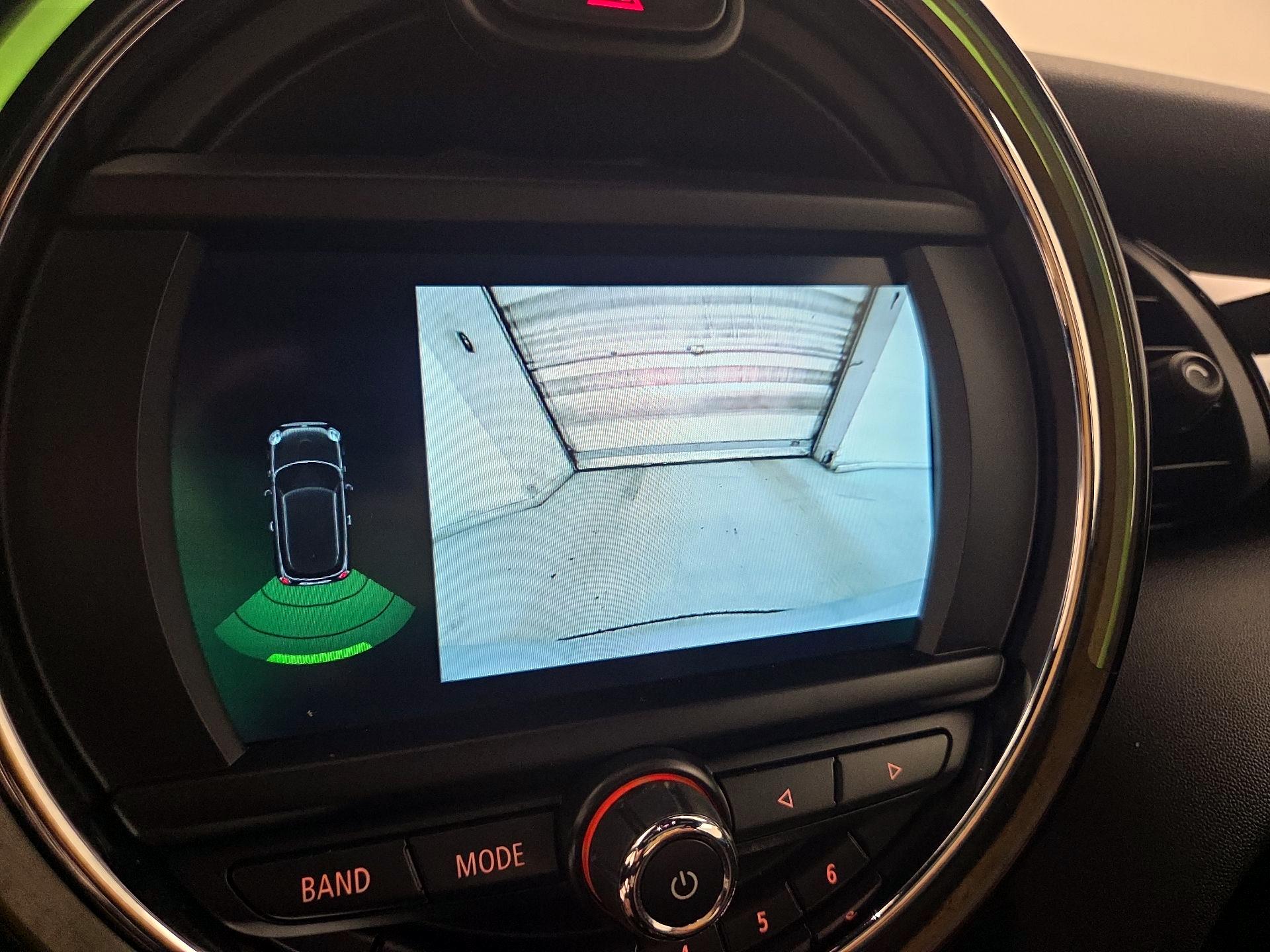 Thumbnail: 2019 MINI Cooper Hardtop - 14