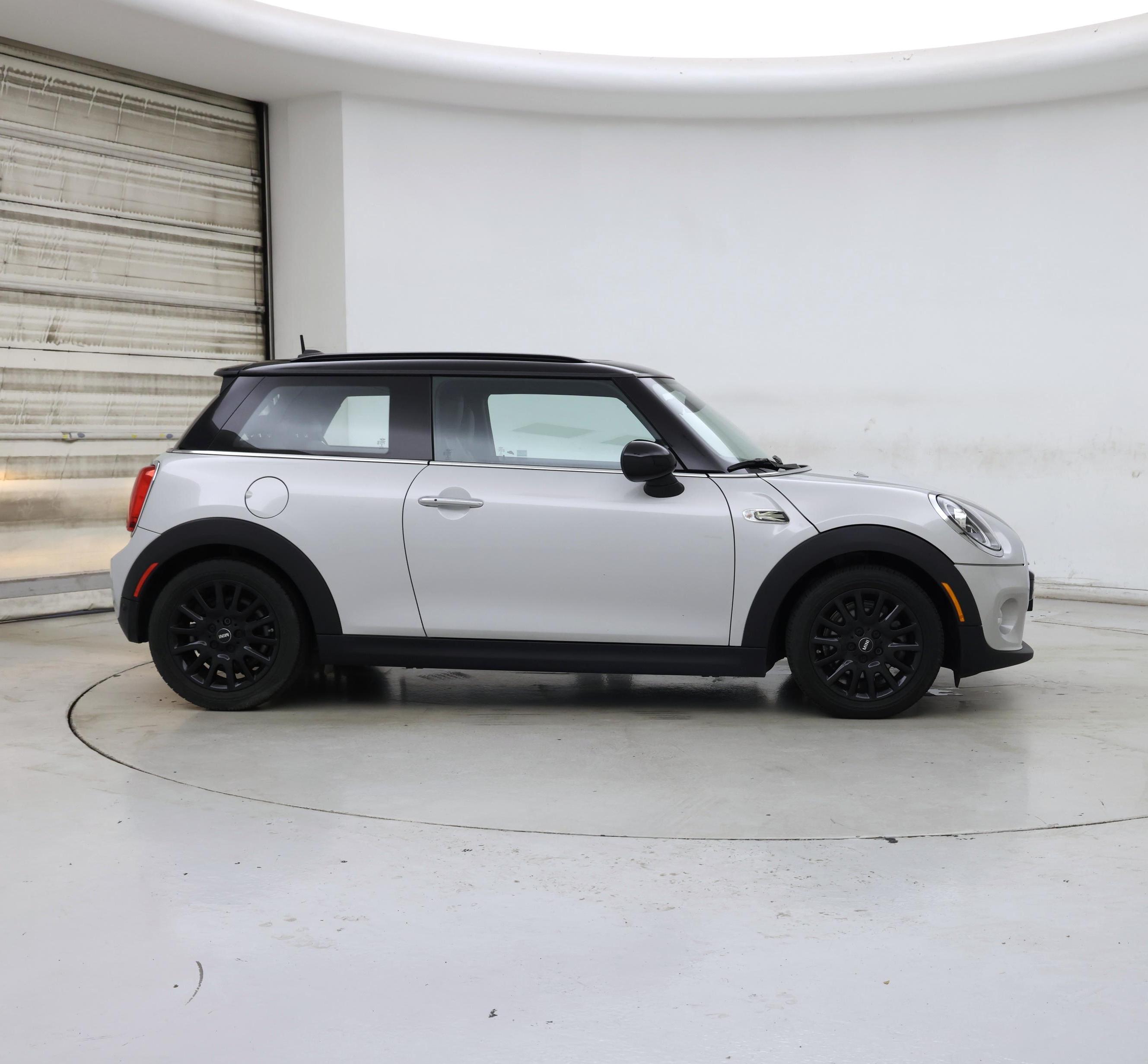 Thumbnail: 2019 MINI Cooper Hardtop - 7