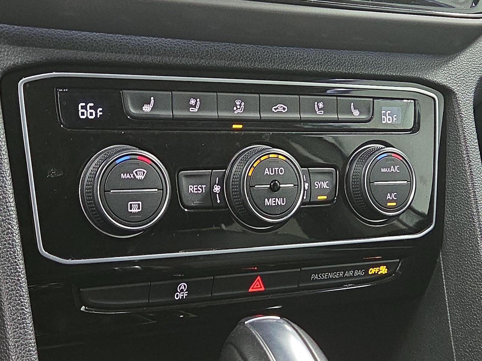 2021 Volkswagen Atlas SEL Premium - Photo 17