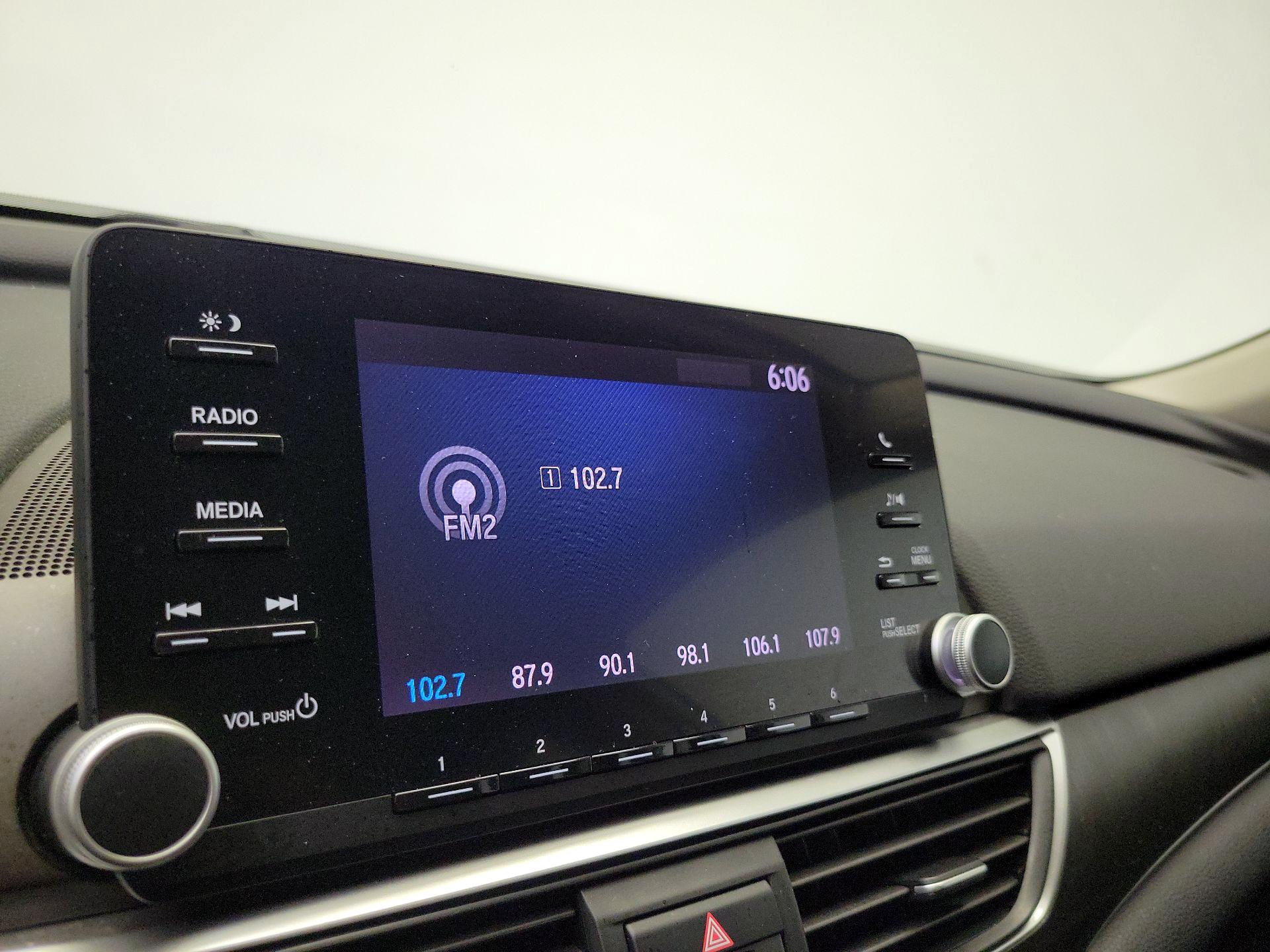 Thumbnail: 2018 Honda Accord - 15