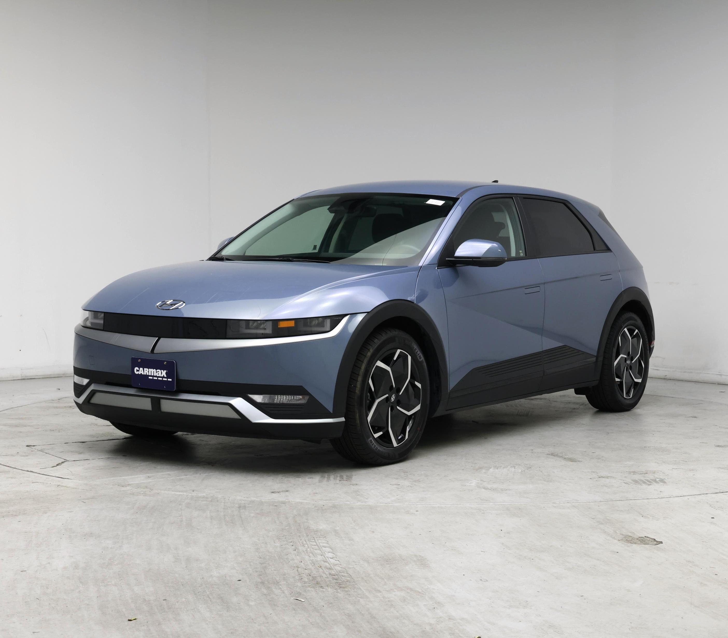 Thumbnail: 2023 Hyundai Ioniq 5 - 4