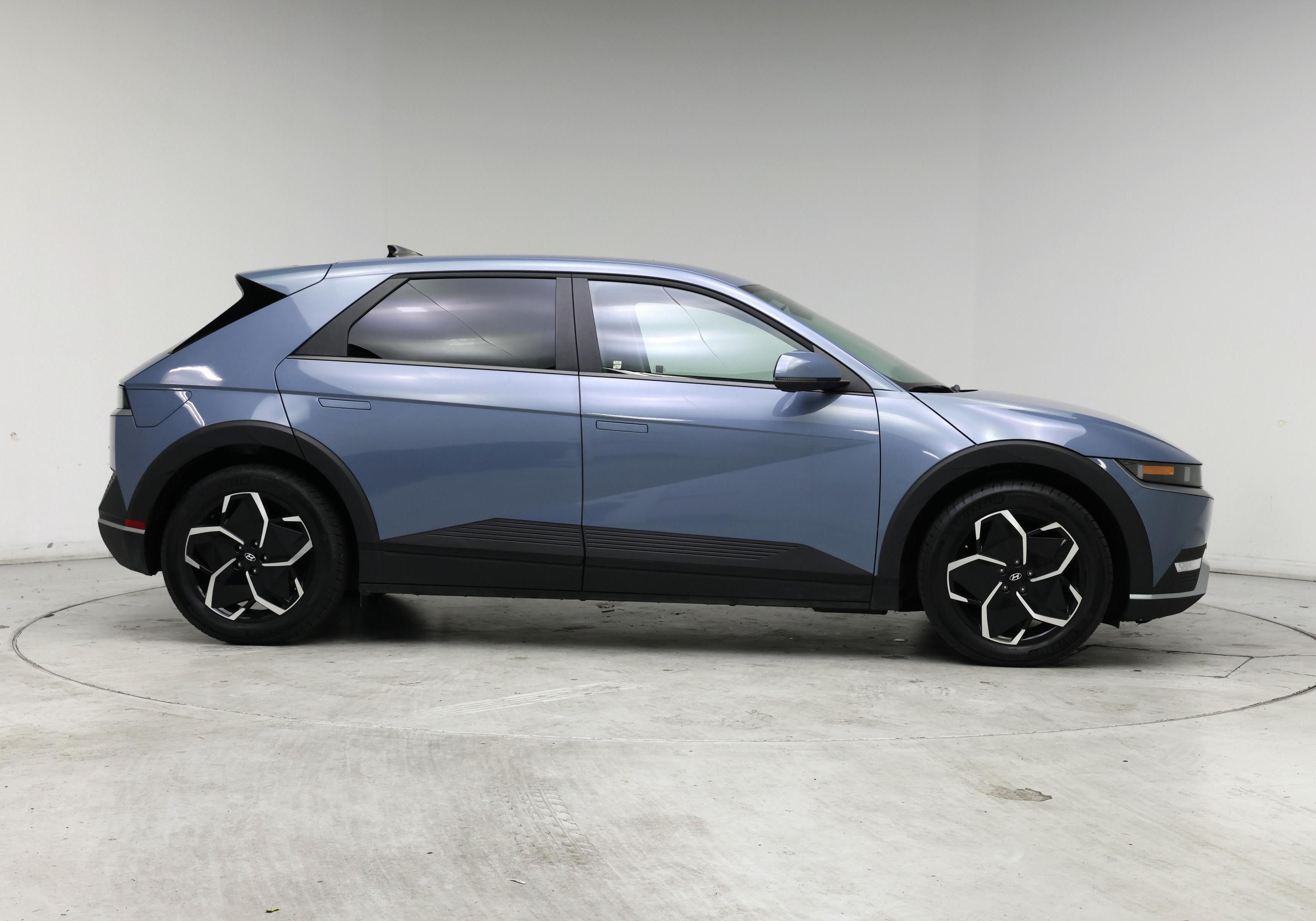 Thumbnail: 2023 Hyundai Ioniq 5 - 7