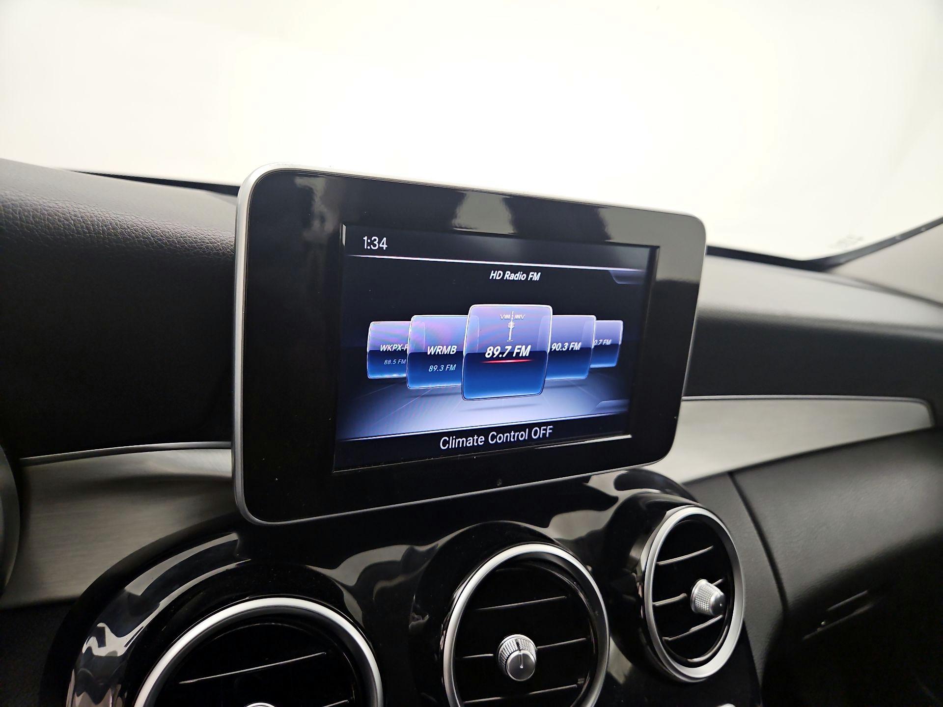 Thumbnail: 2015 Mercedes-Benz C-Class - 15
