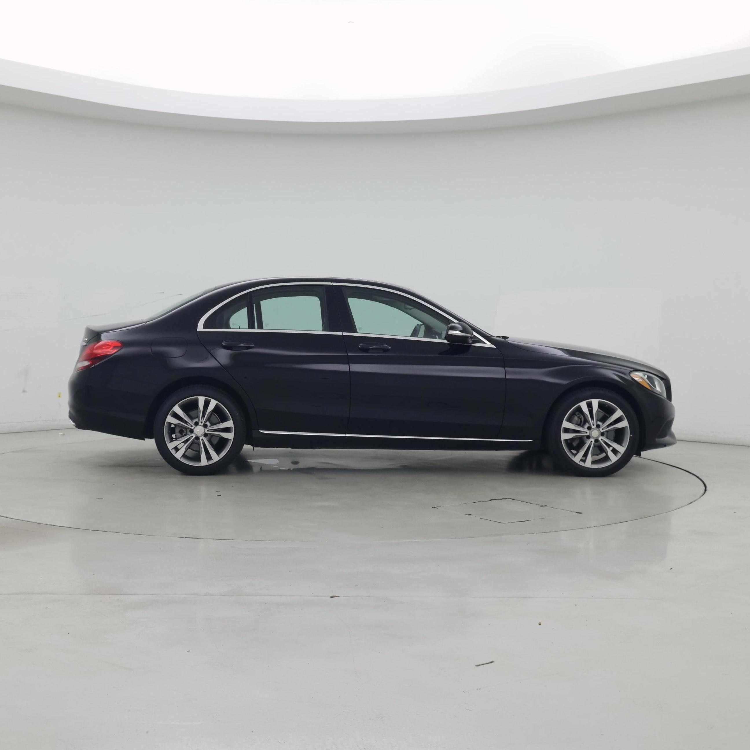 Thumbnail: 2015 Mercedes-Benz C-Class - 7
