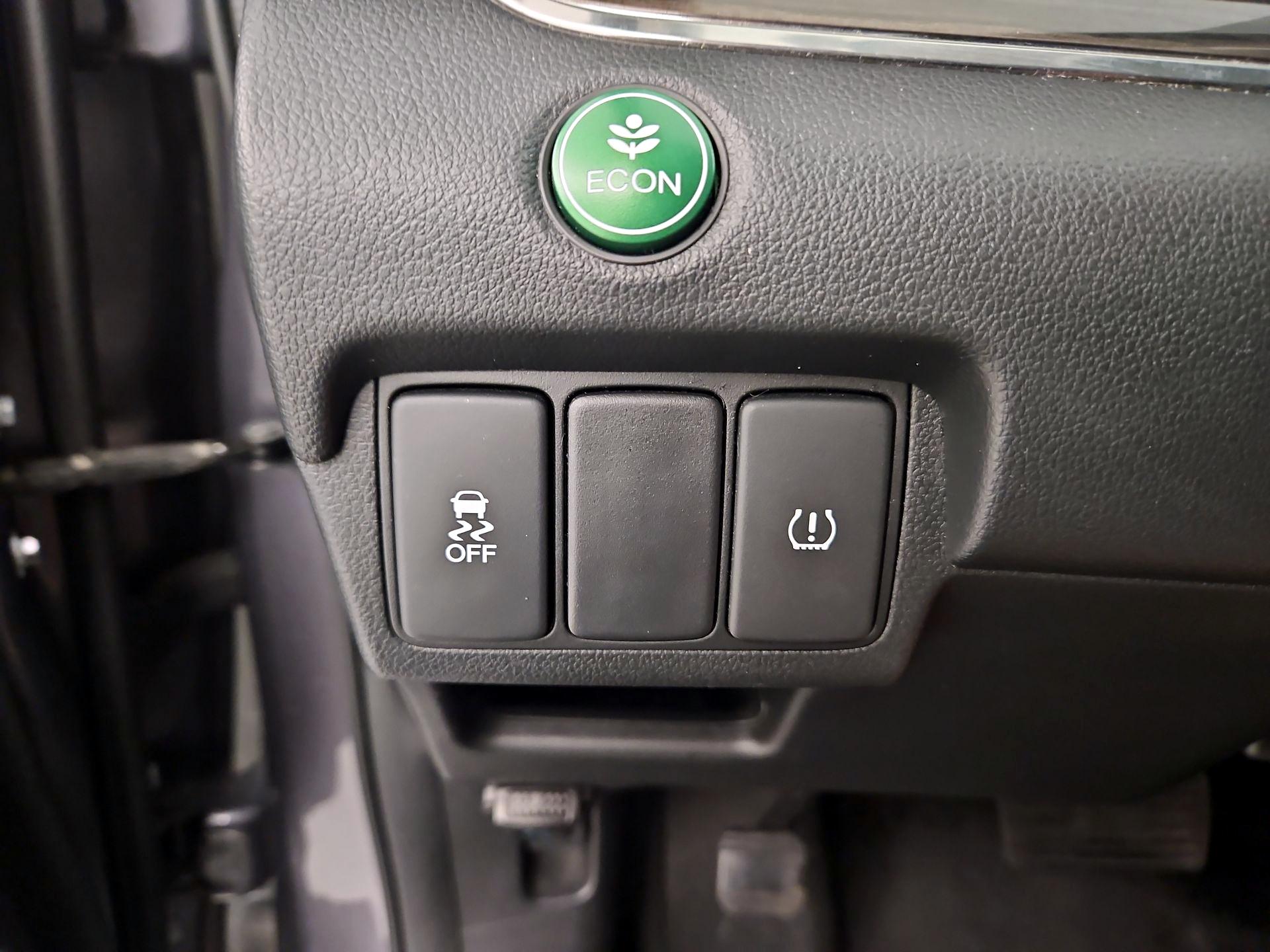 Thumbnail: 2016 Honda CR-V - 13