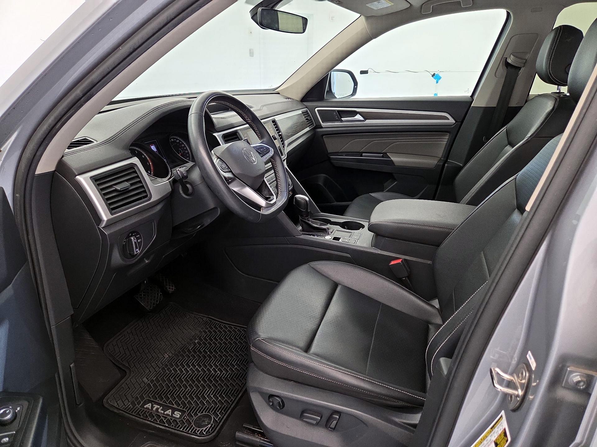 Thumbnail: 2021 Volkswagen Atlas - 11
