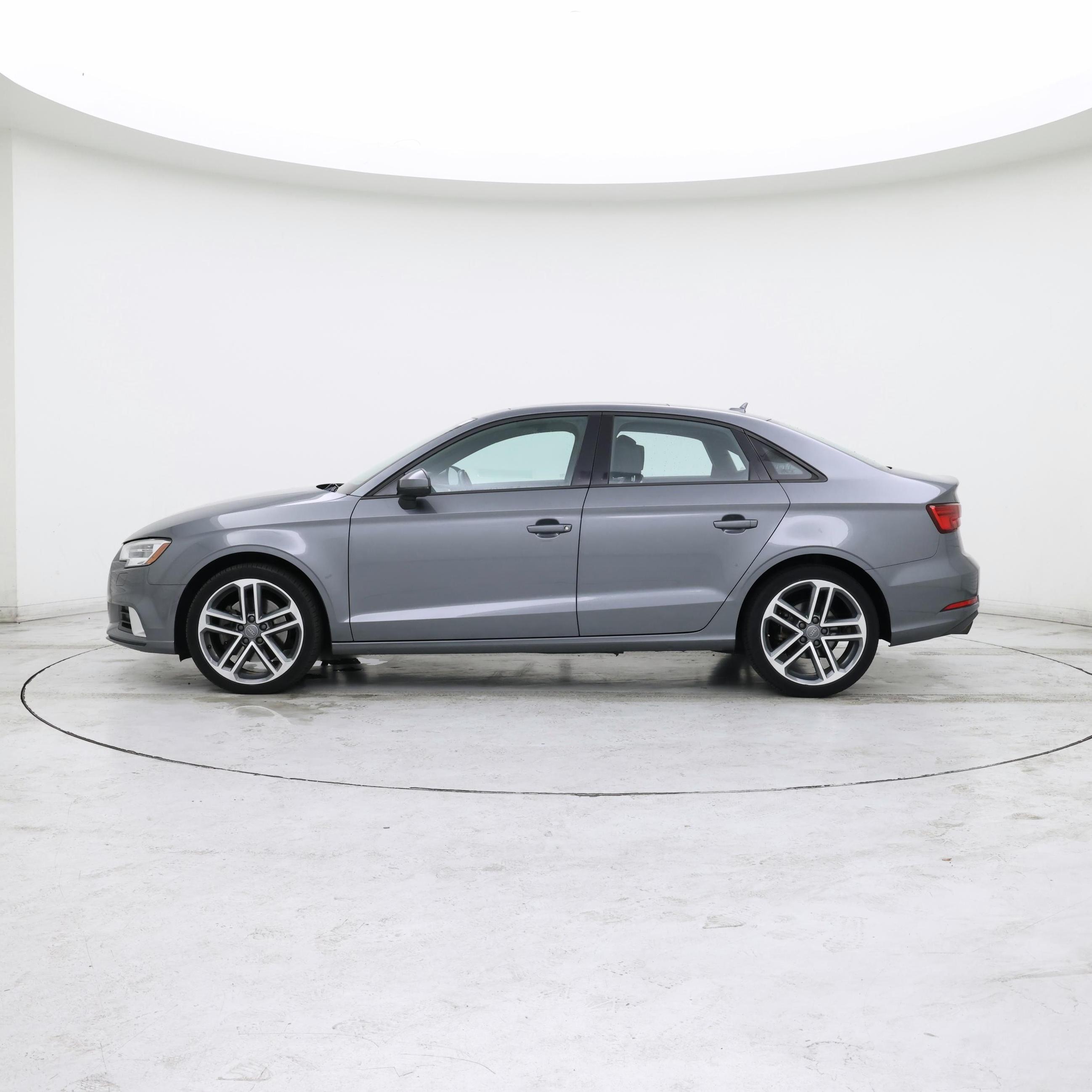 Thumbnail: 2018 Audi A3 - 3