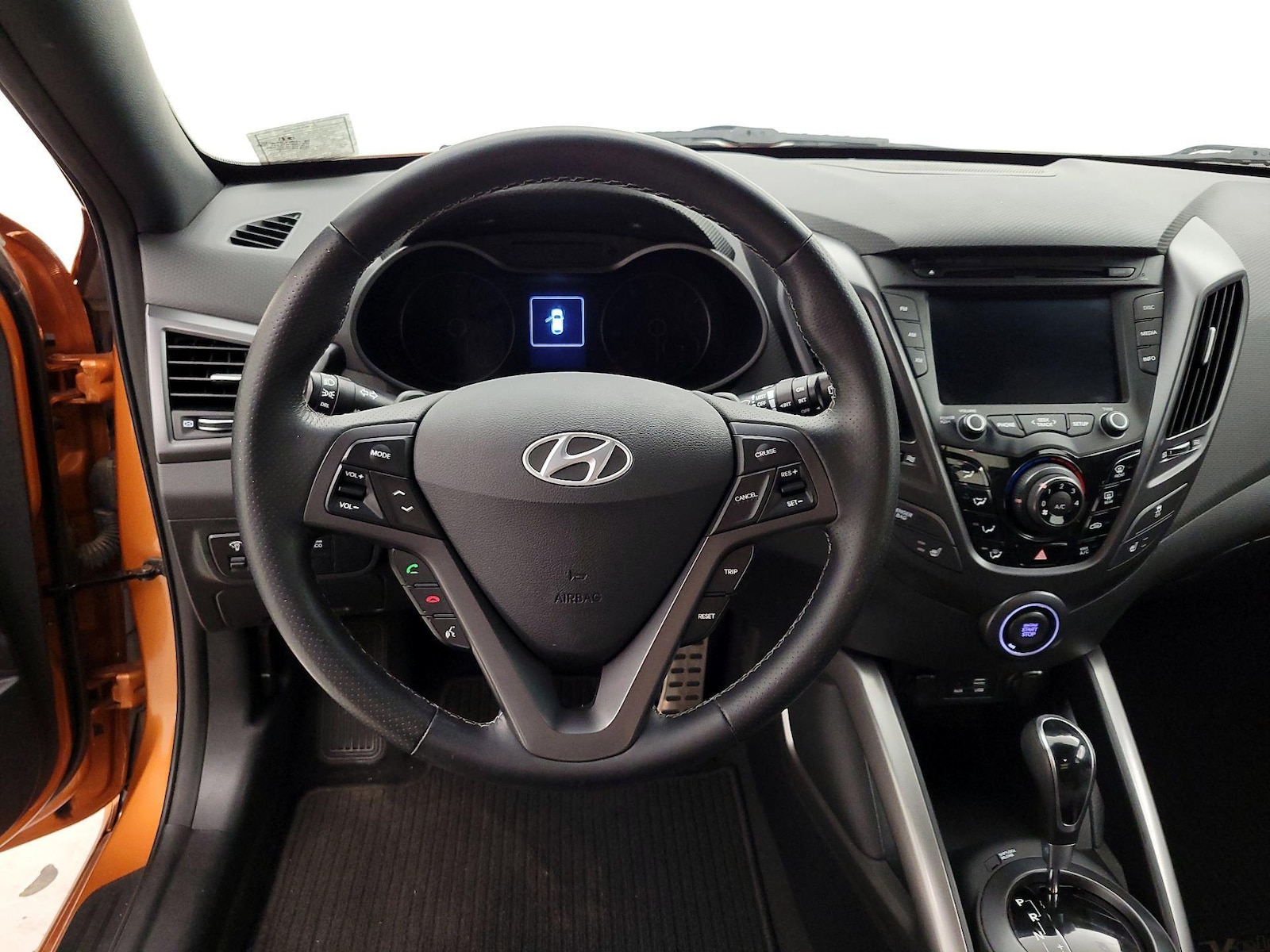 2016 Hyundai Veloster - Photo 11