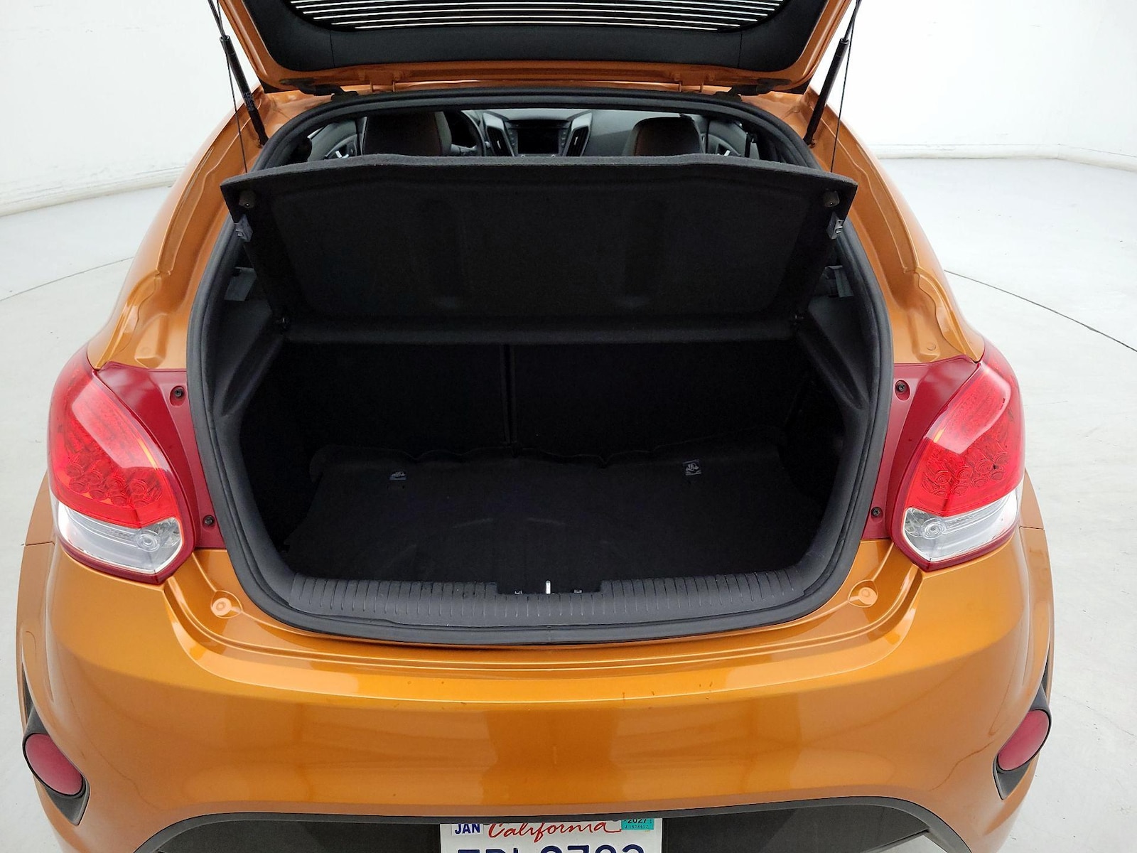 2016 Hyundai Veloster - Photo 21