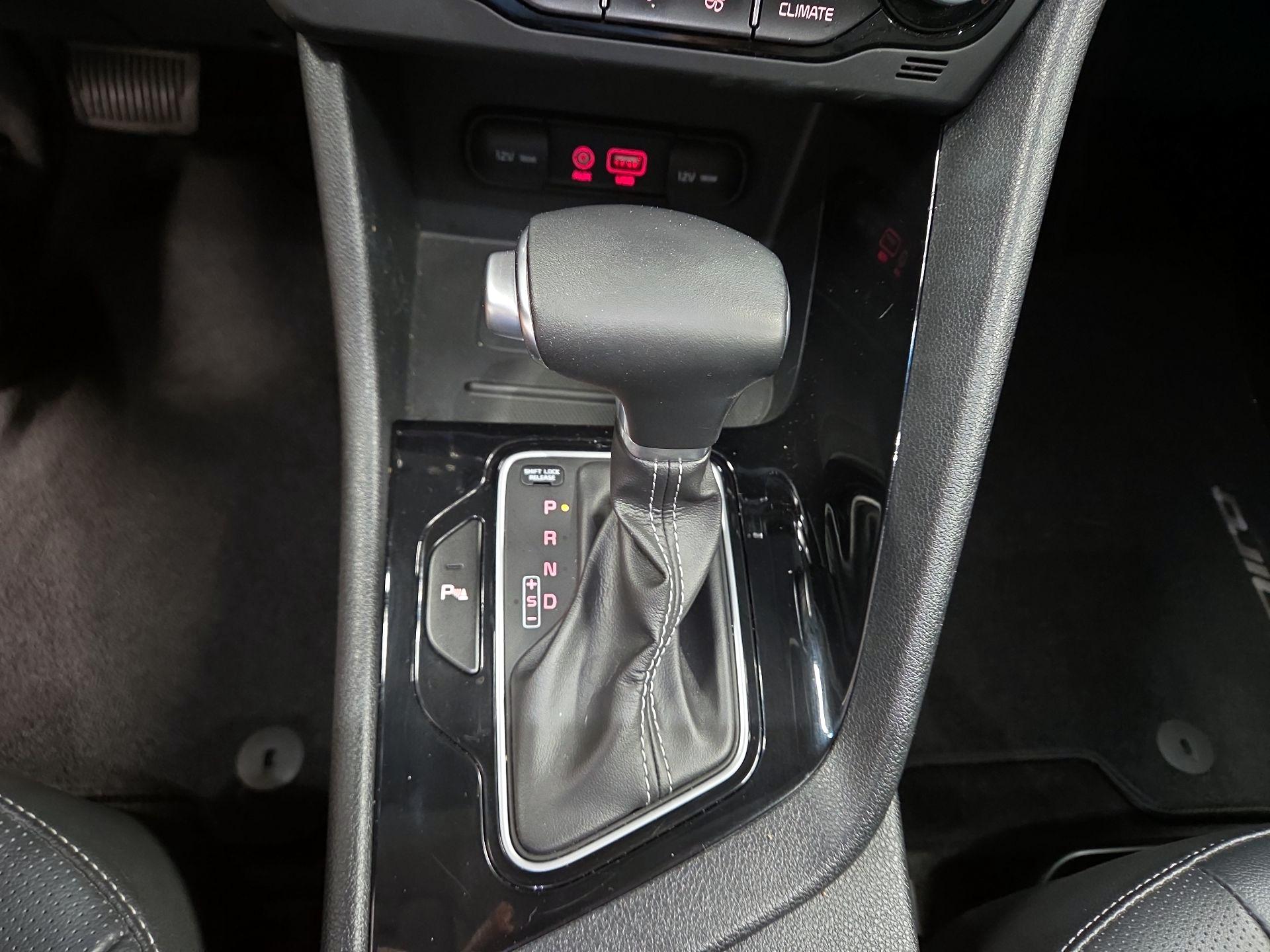 Thumbnail: 2018 Kia Niro - 18