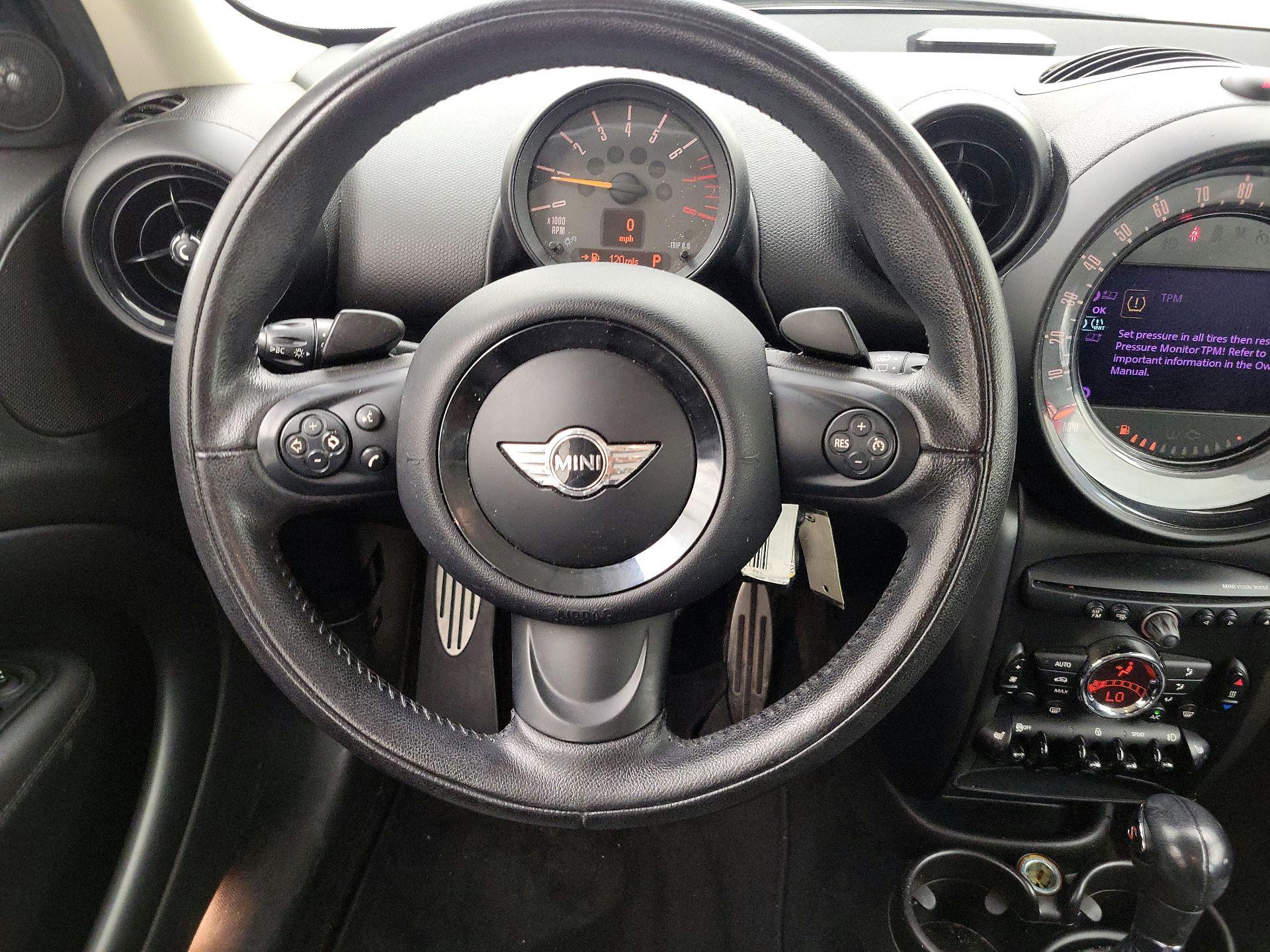Thumbnail: 2015 MINI Cooper Countryman - 10