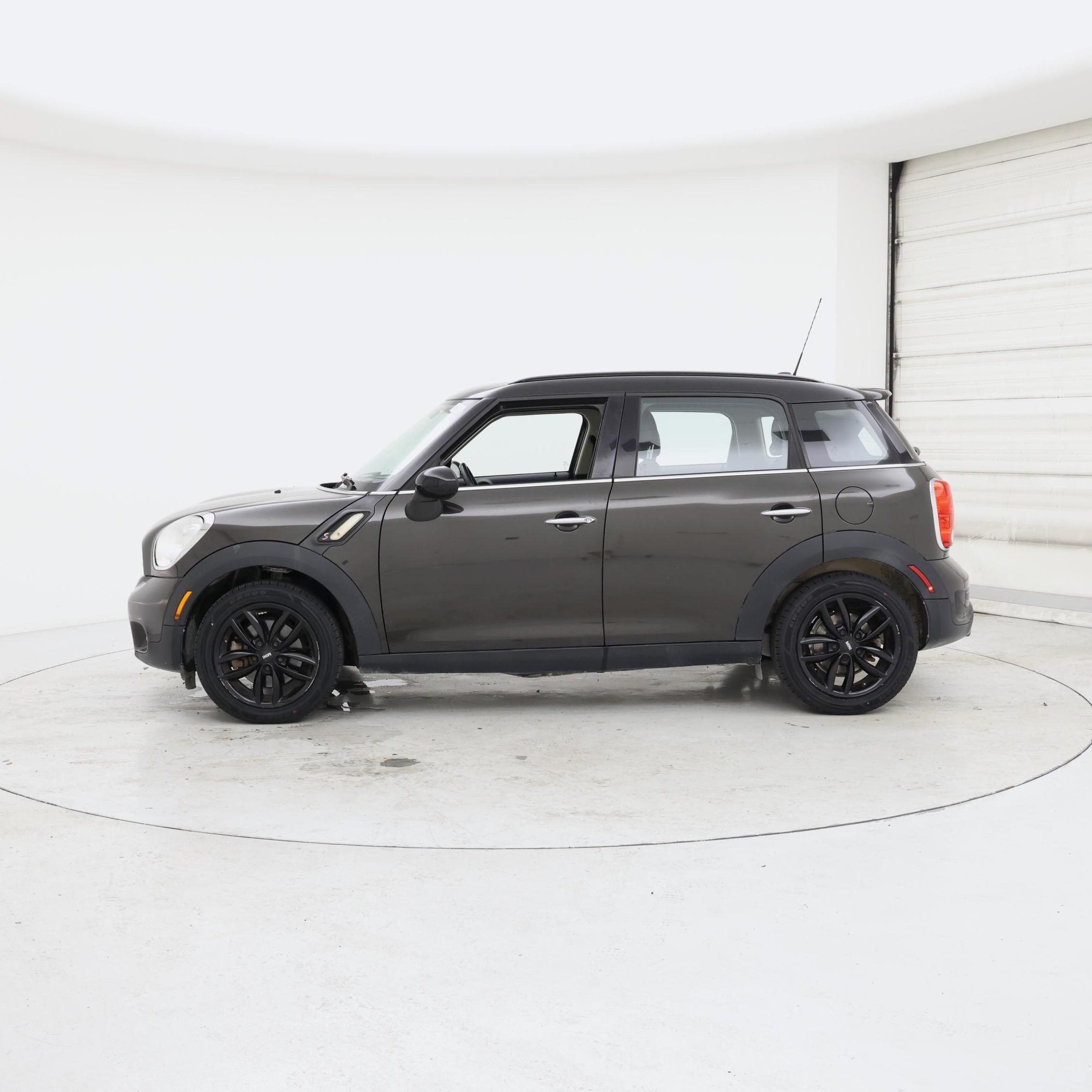 Thumbnail: 2015 MINI Cooper Countryman - 3