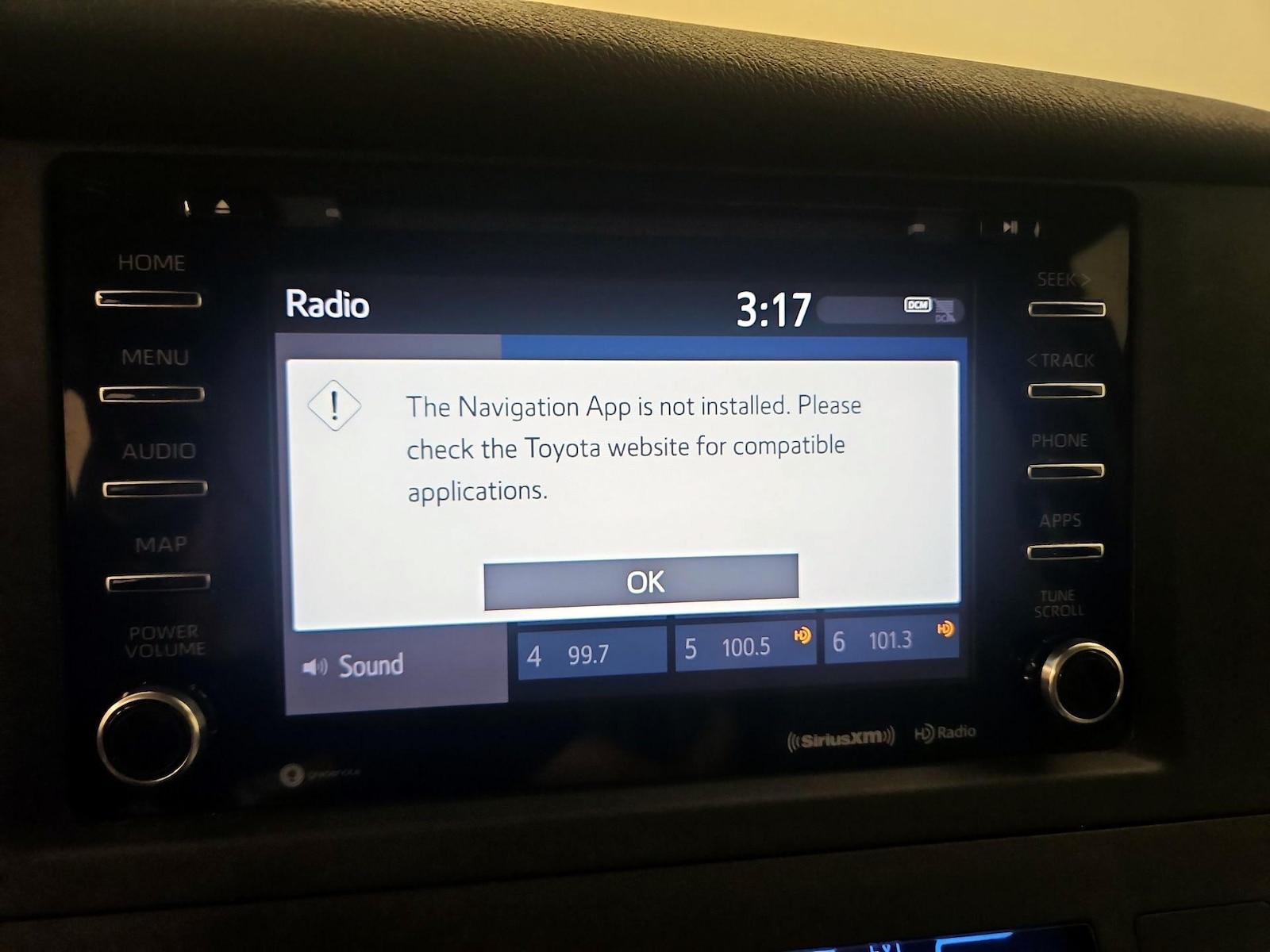 2020 Toyota Sienna LE - Photo 15