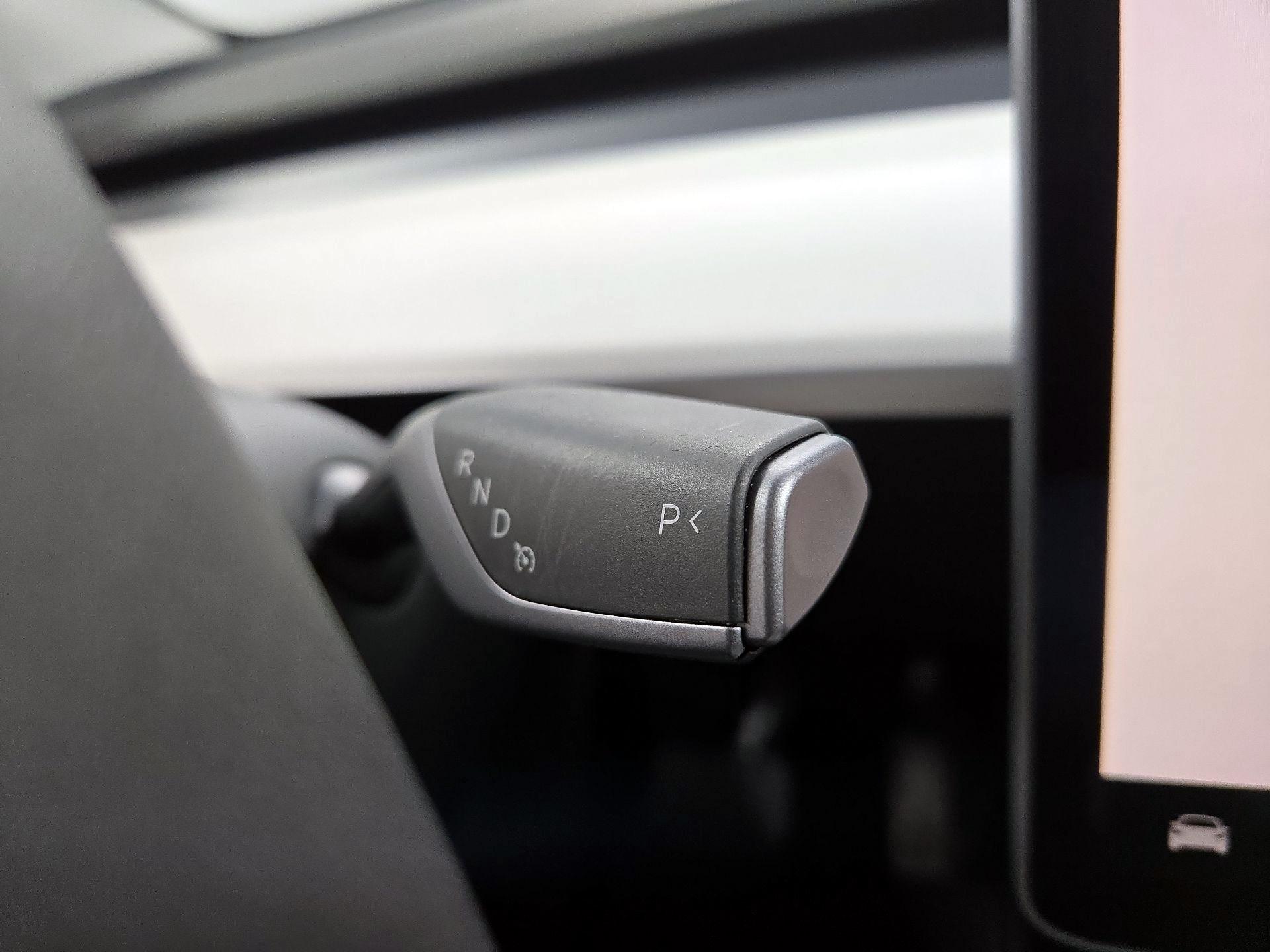 Thumbnail: 2025 Tesla Model Y - 18