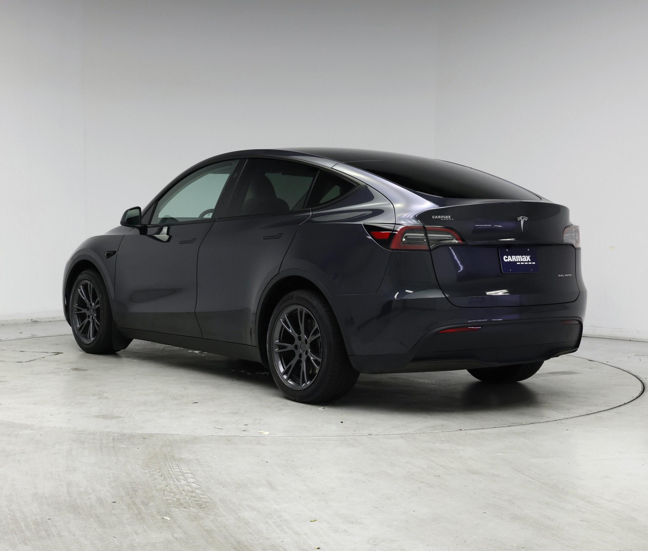 Thumbnail: 2025 Tesla Model Y - 2