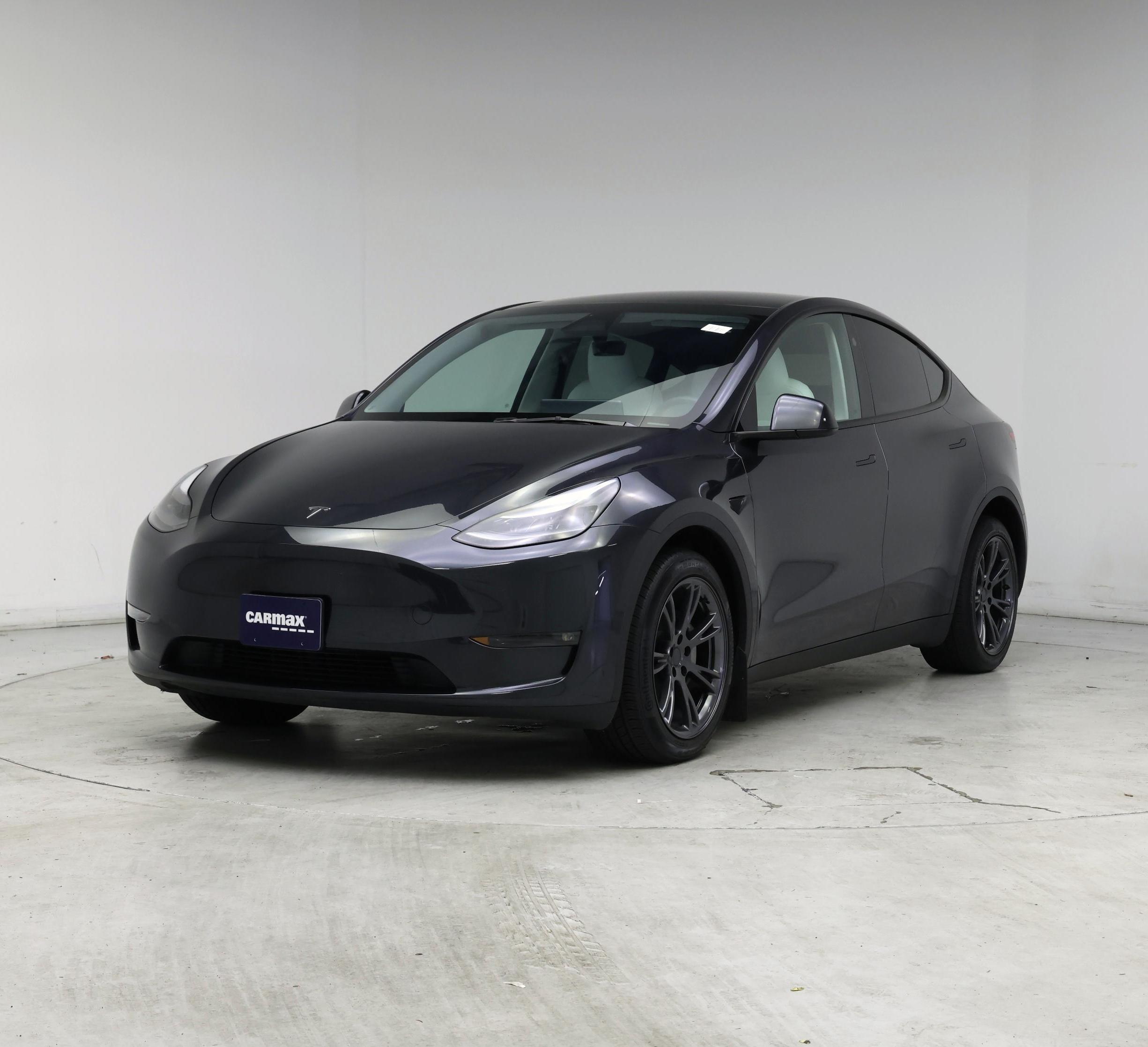 Thumbnail: 2025 Tesla Model Y - 4