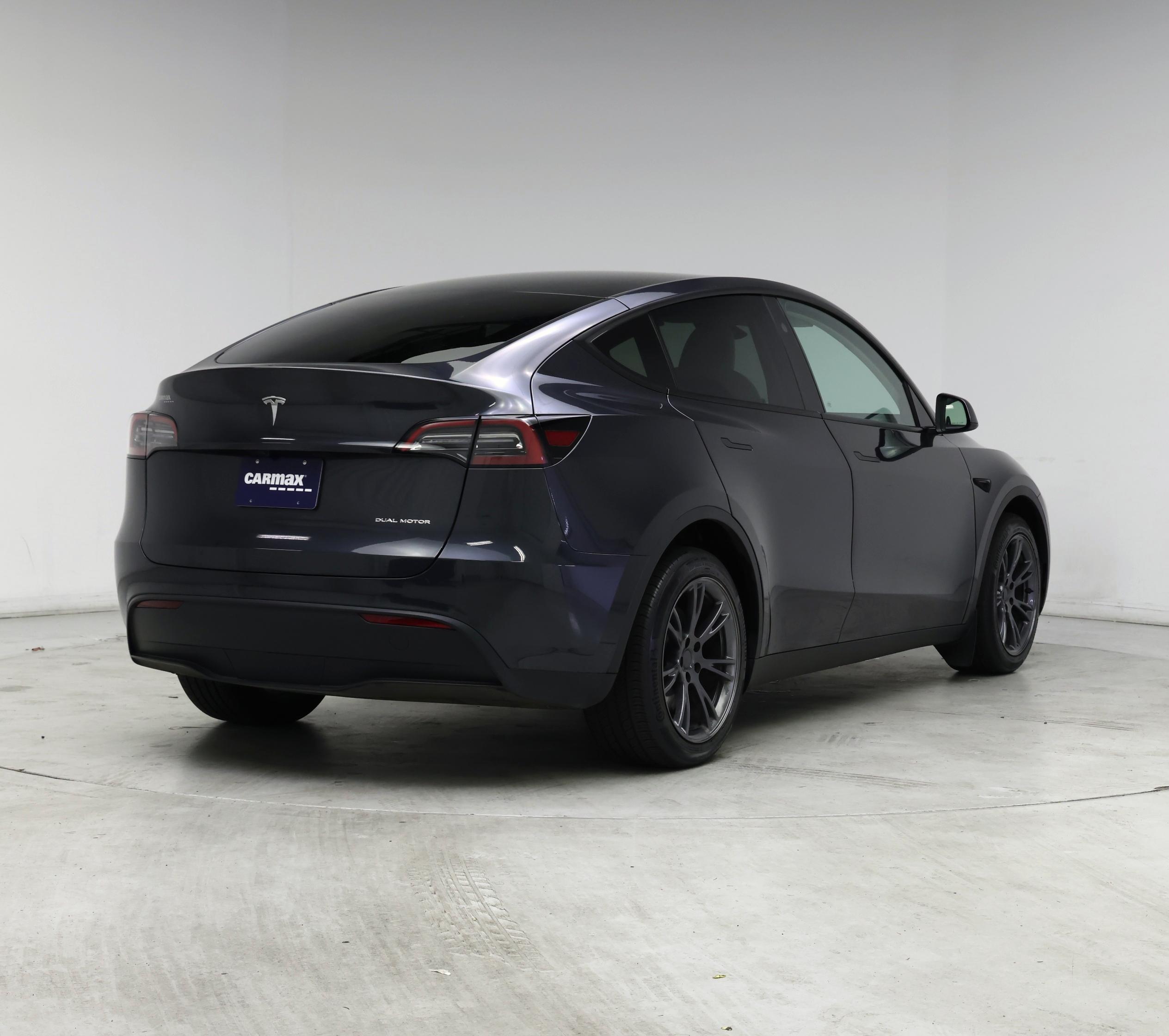 Thumbnail: 2025 Tesla Model Y - 8