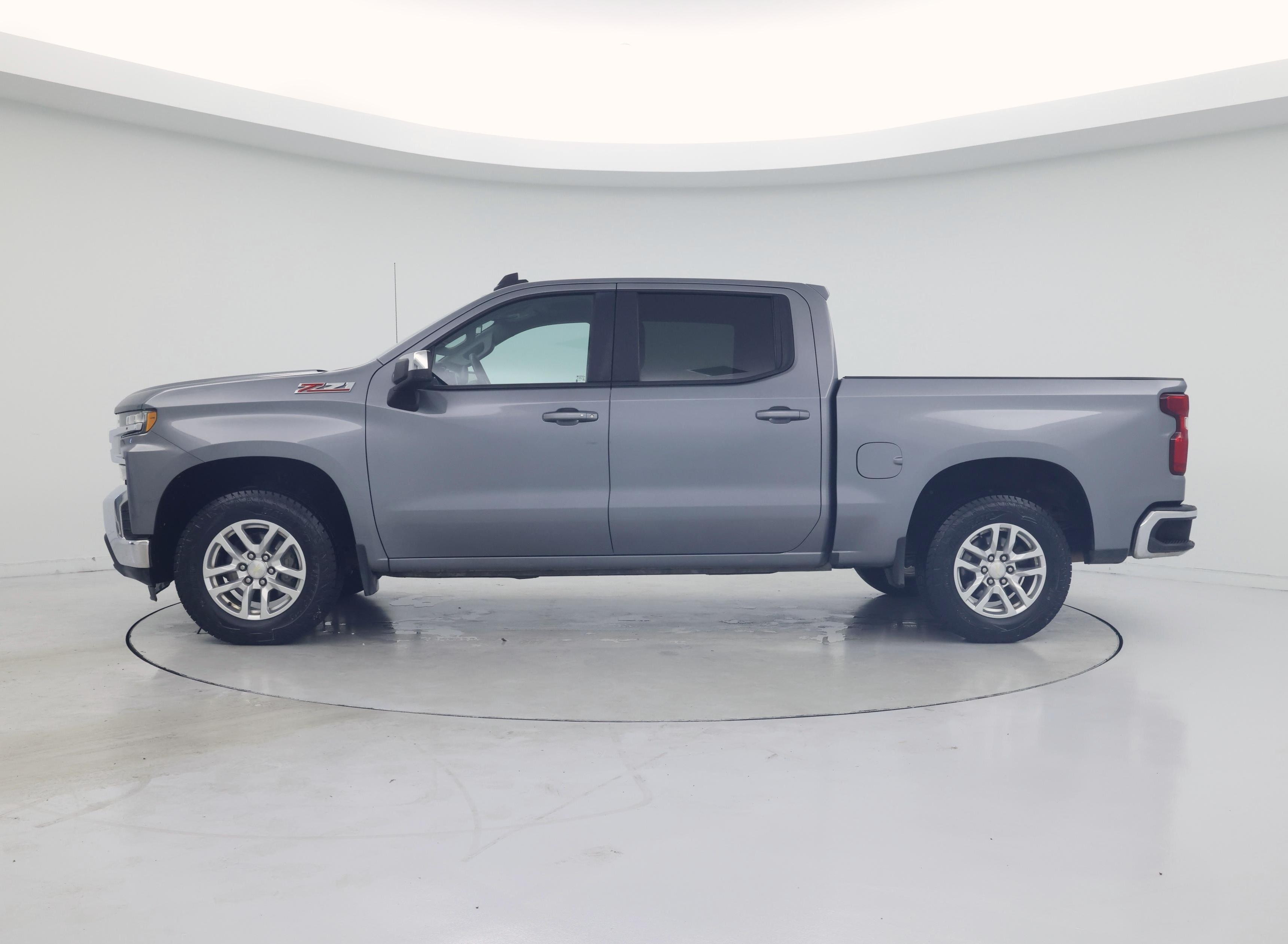 Thumbnail: 2020 Chevrolet Silverado 1500 - 3