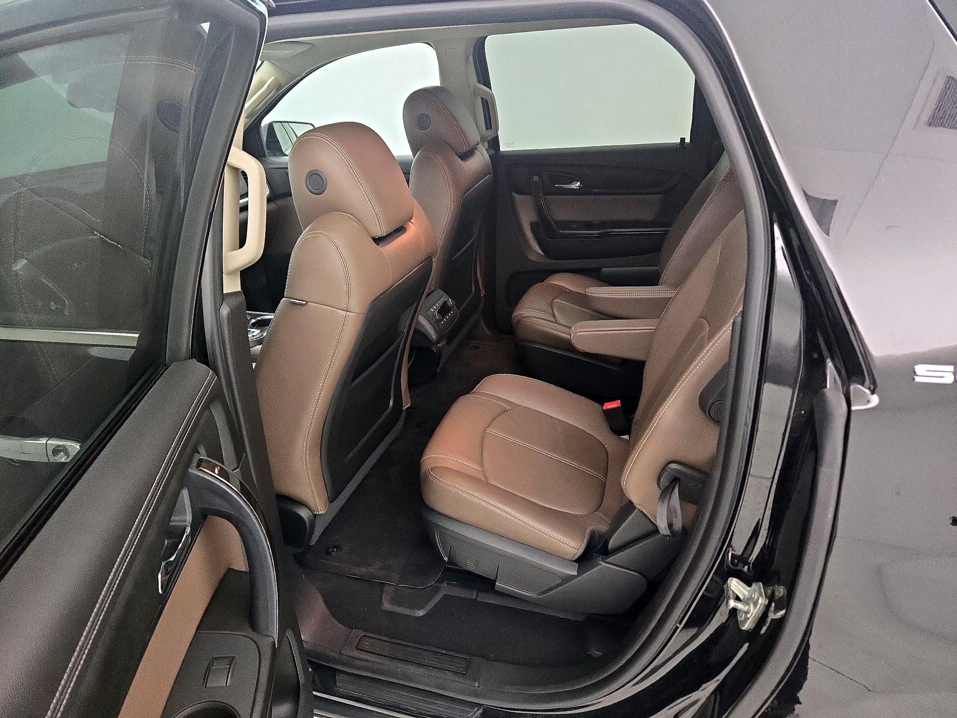 Thumbnail: 2017 GMC Acadia - 19
