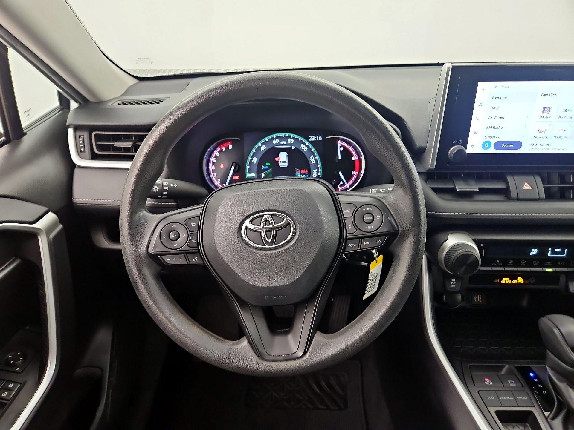 Thumbnail: 2024 Toyota RAV4 - 10