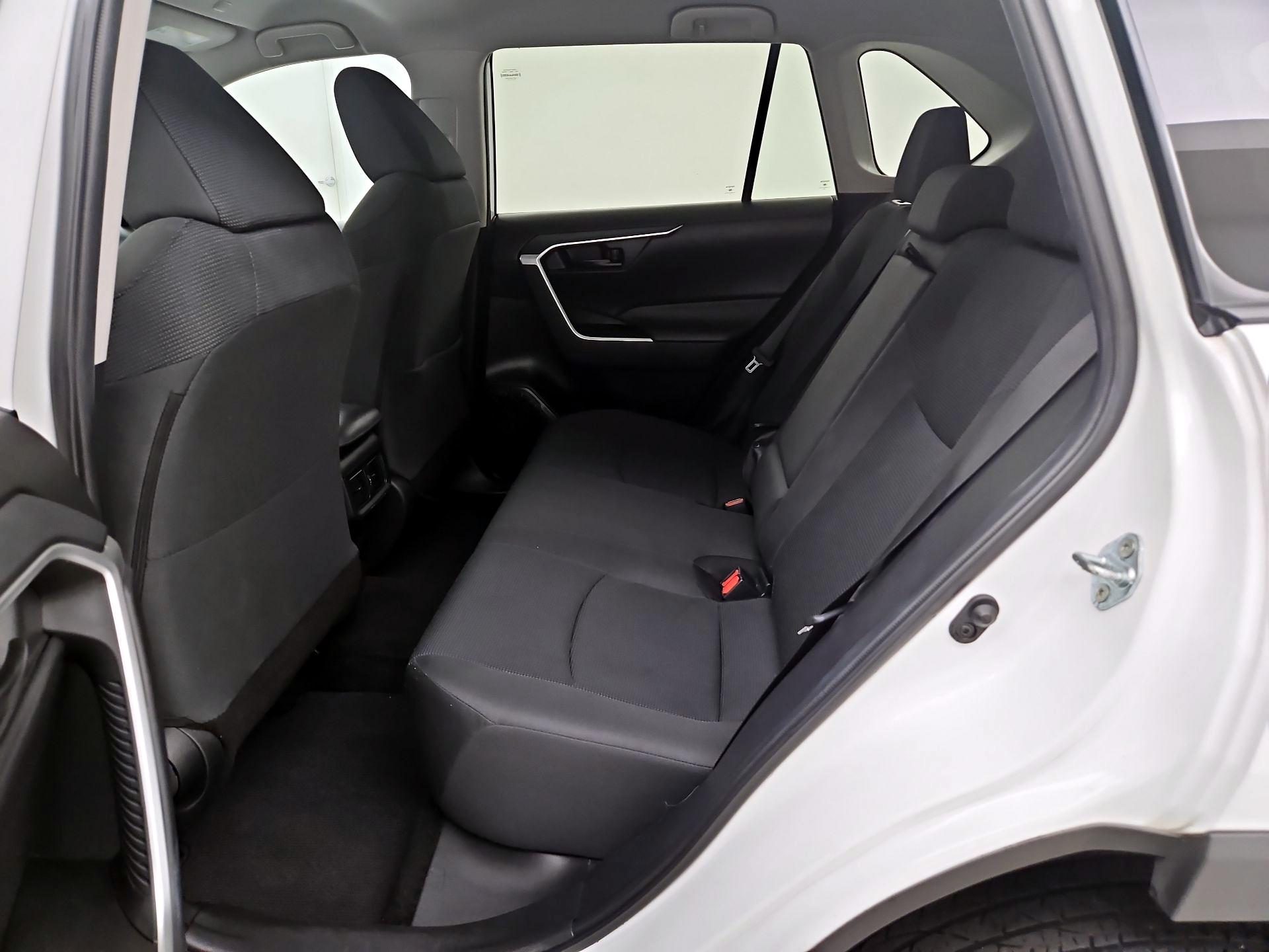 Thumbnail: 2024 Toyota RAV4 - 19