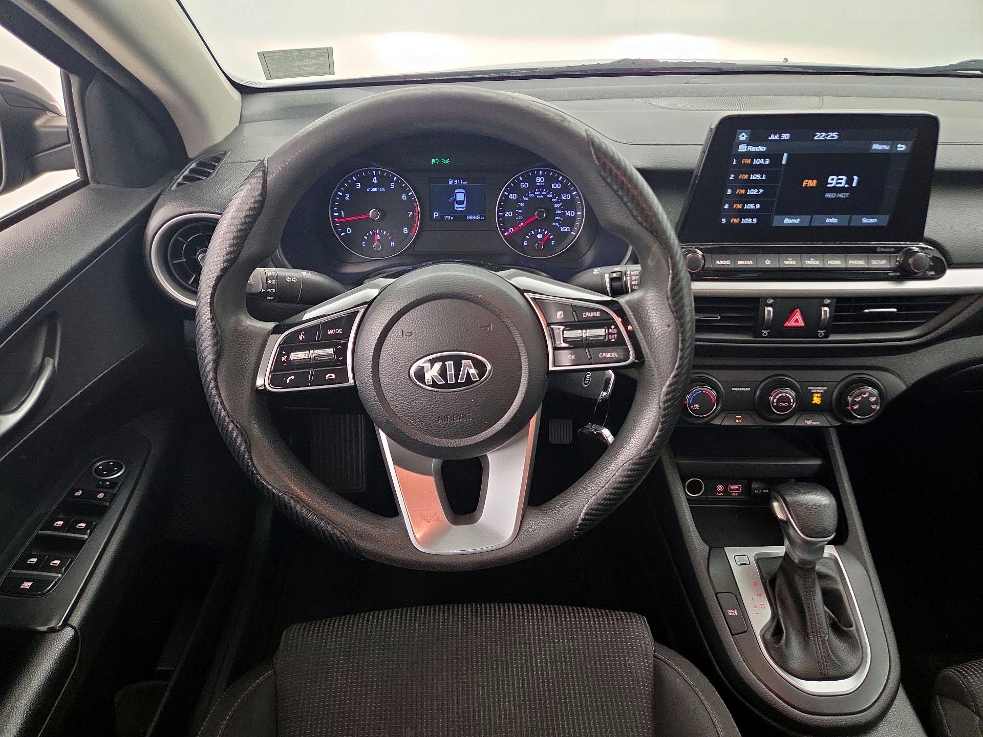 Thumbnail: 2020 Kia Forte - 10