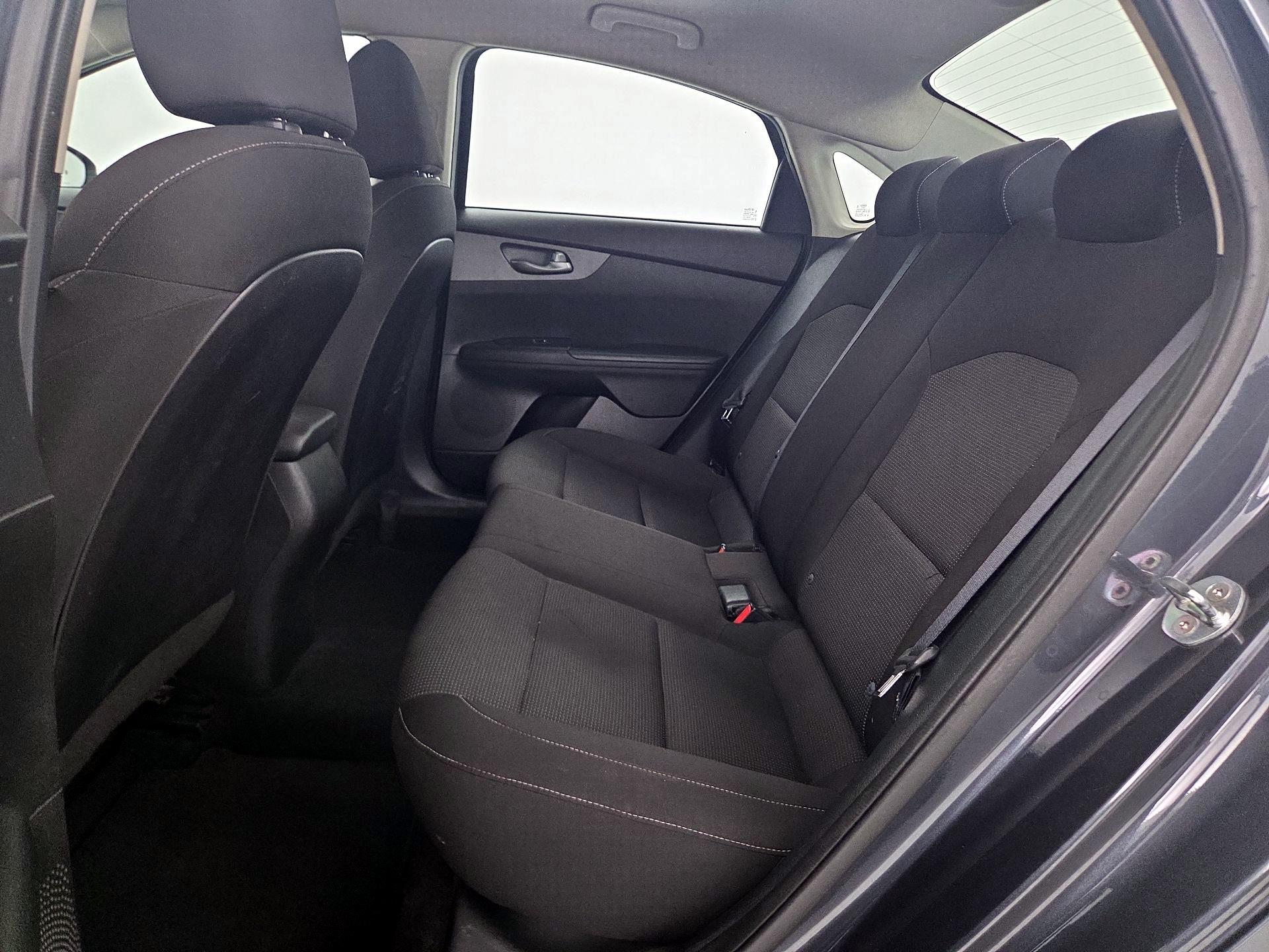 Thumbnail: 2020 Kia Forte - 18