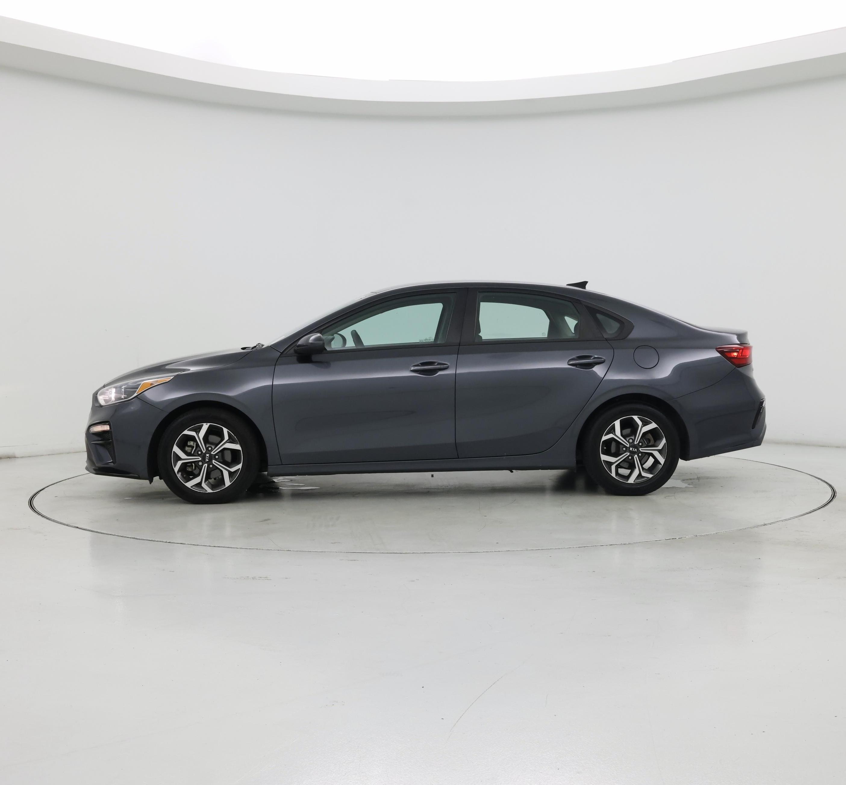 Thumbnail: 2020 Kia Forte - 3