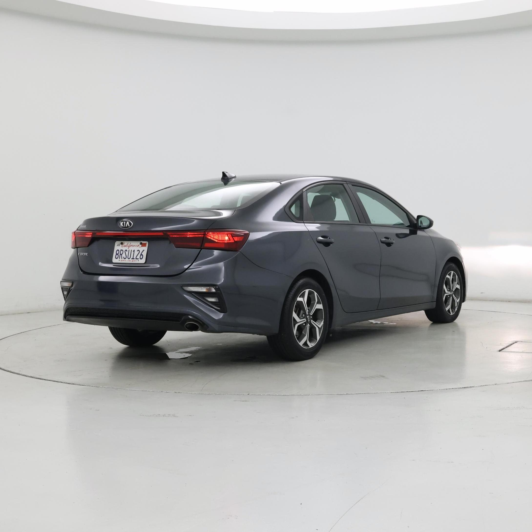 Thumbnail: 2020 Kia Forte - 8