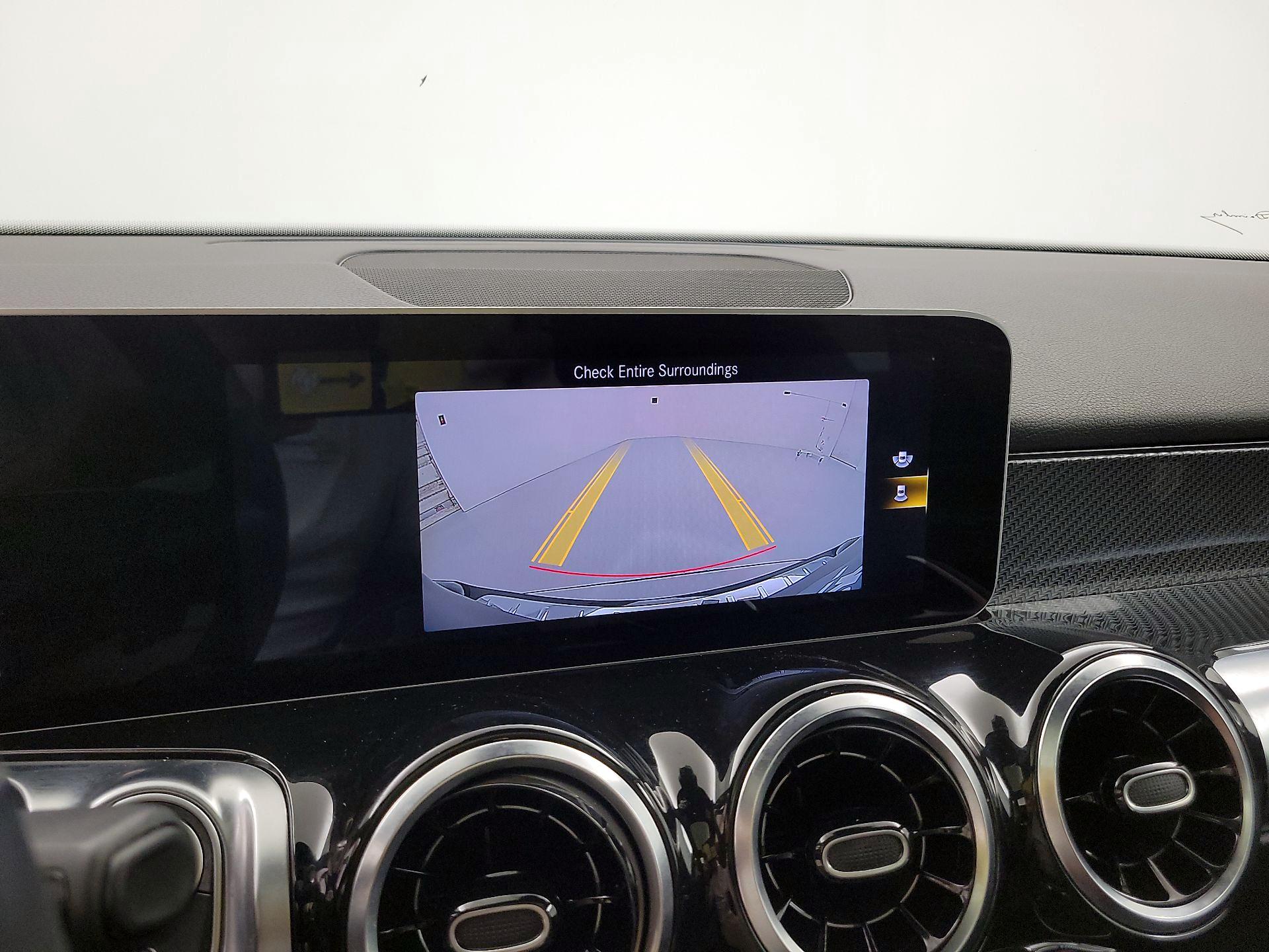 Thumbnail: 2021 Mercedes-Benz GLB - 15