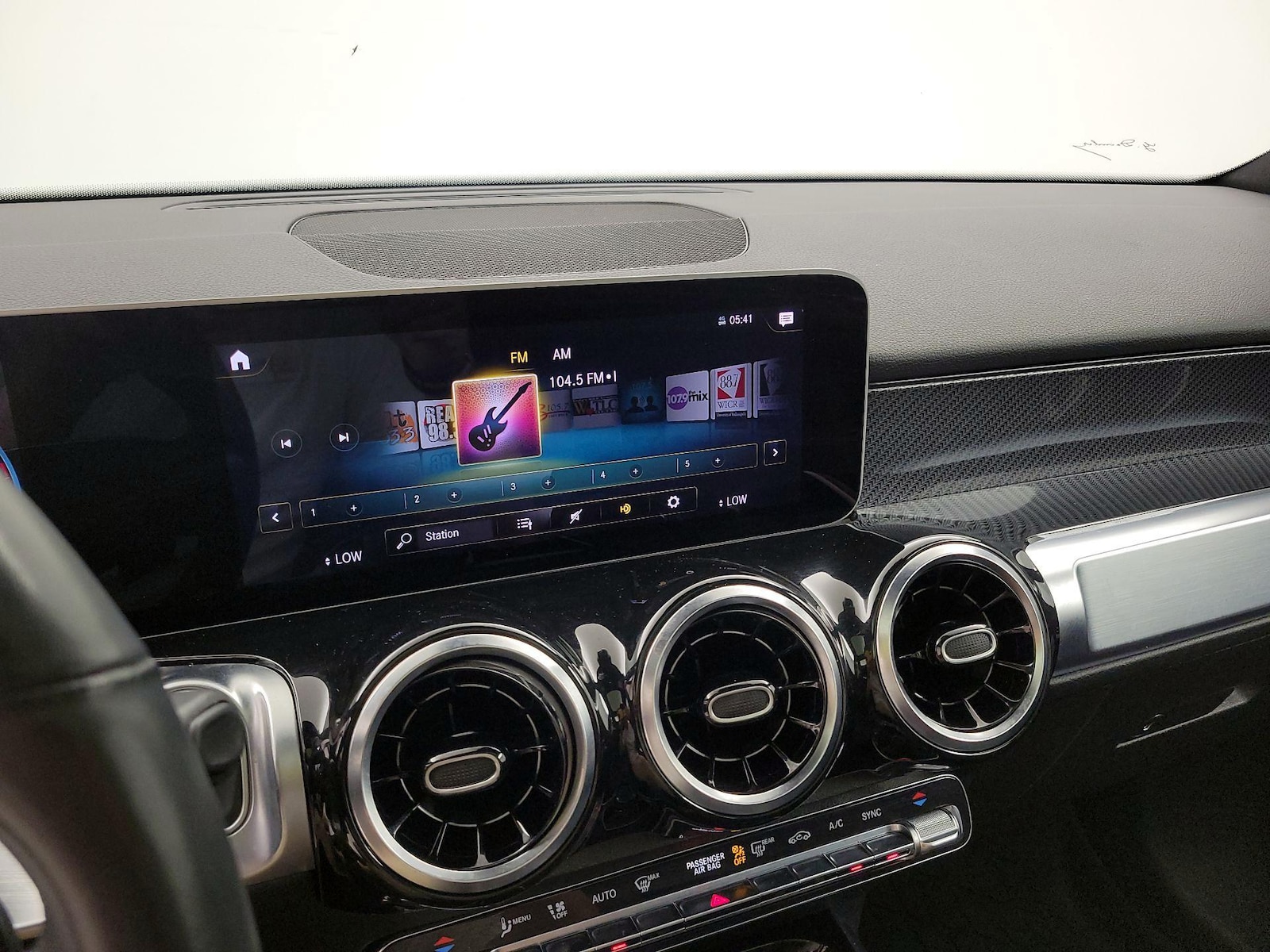 2021 Mercedes-Benz GLB Base - Photo 17