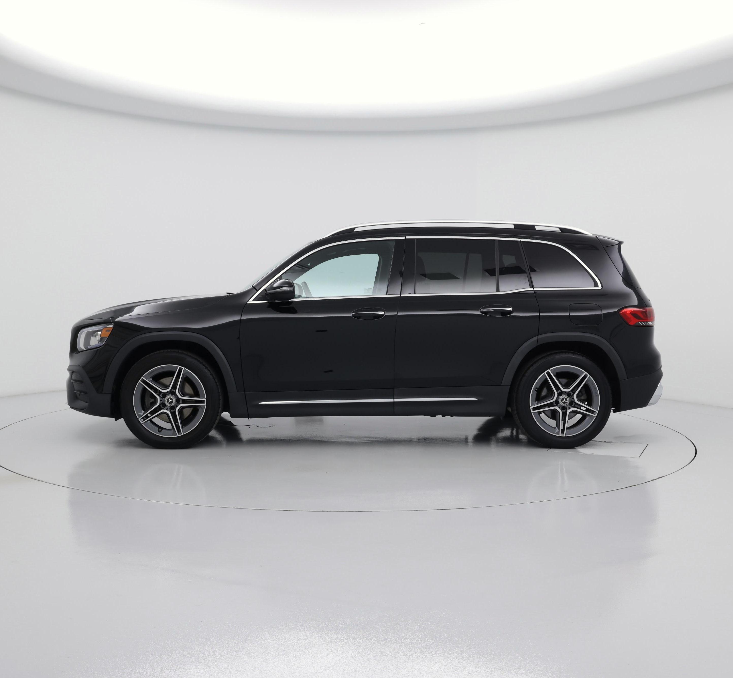 Thumbnail: 2021 Mercedes-Benz GLB - 3