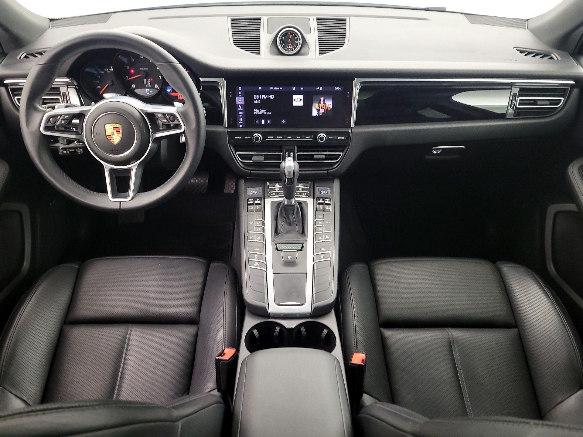 Thumbnail: 2021 Porsche Macan - 9