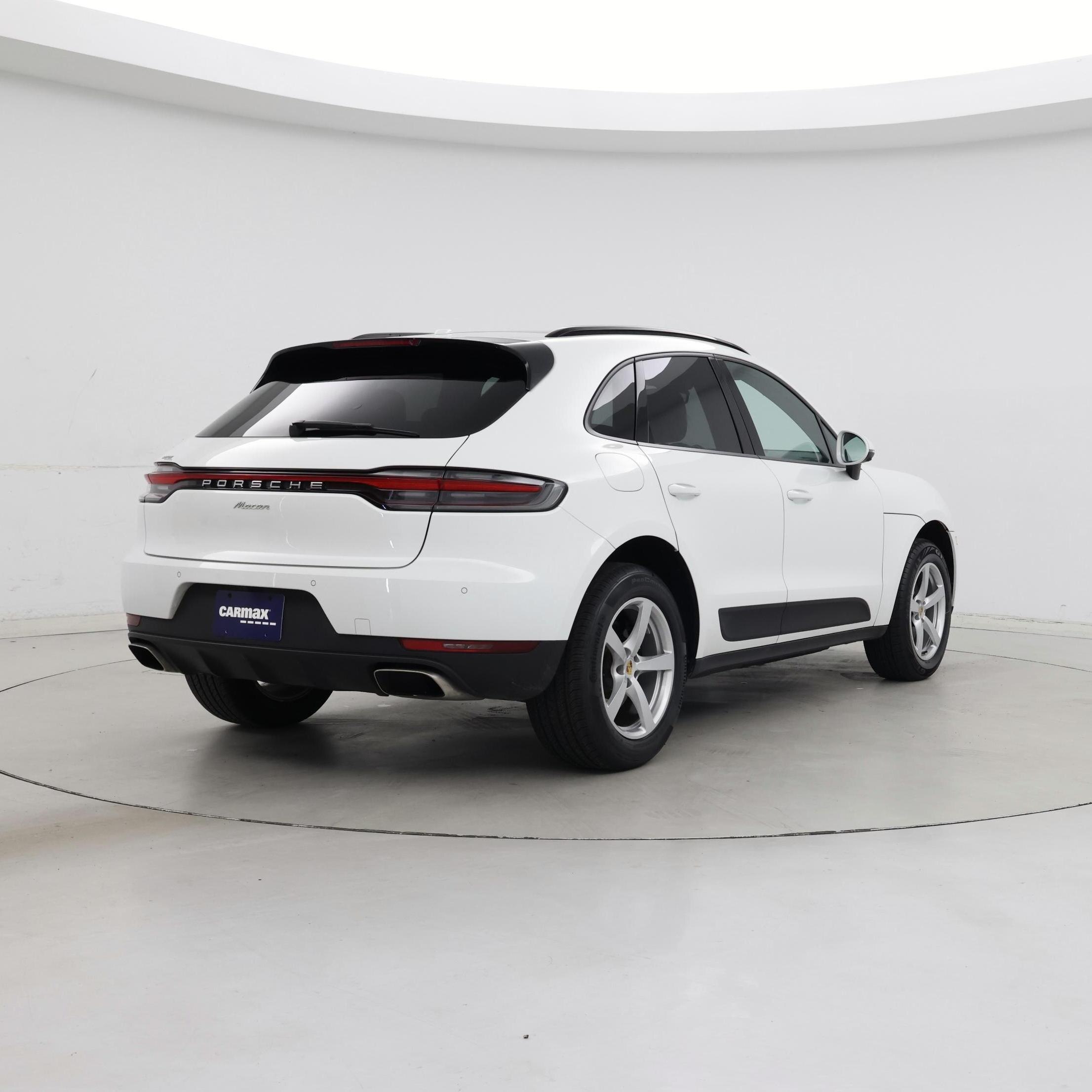 Thumbnail: 2021 Porsche Macan - 8