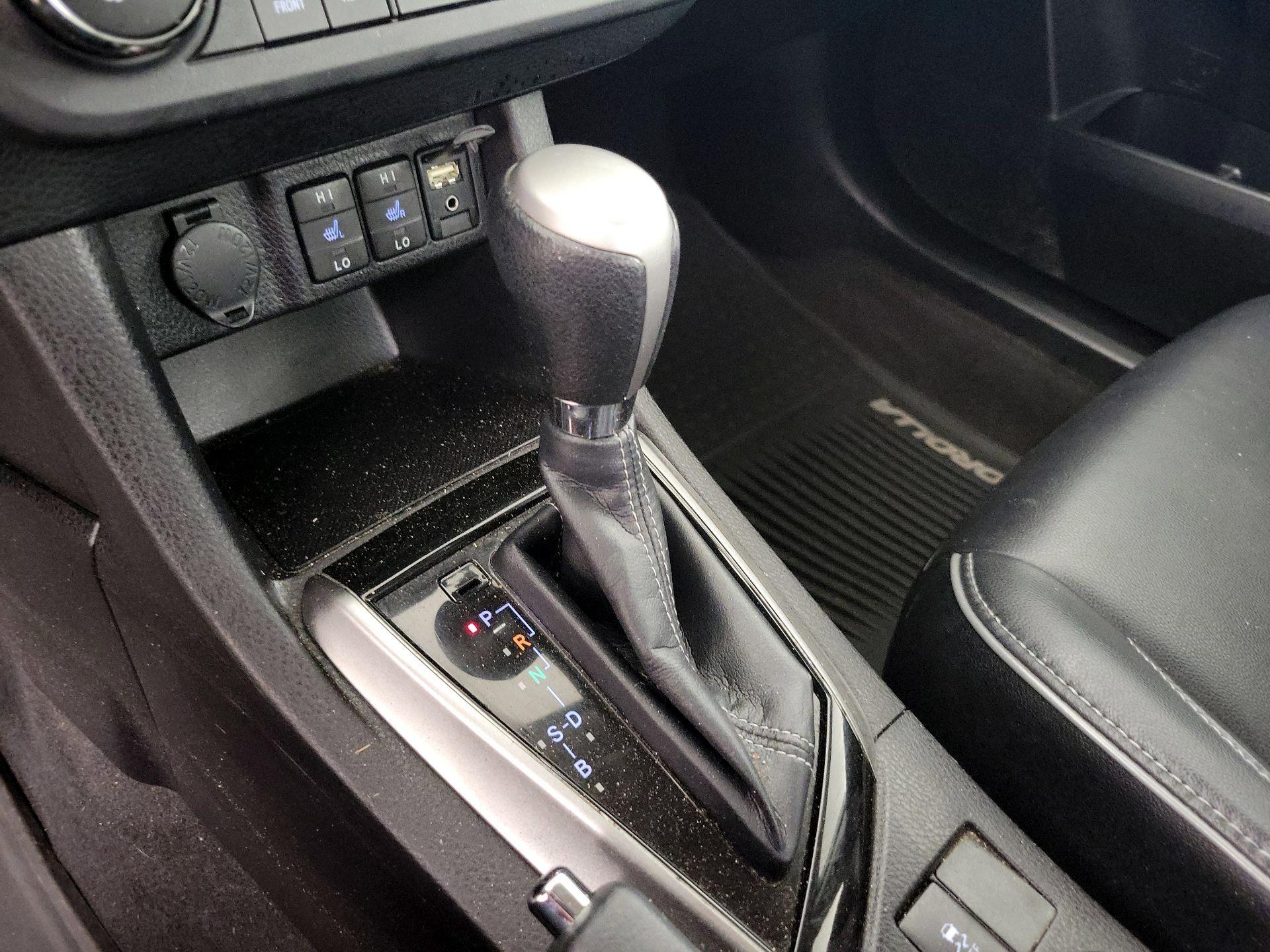 Thumbnail: 2016 Toyota Corolla - 18
