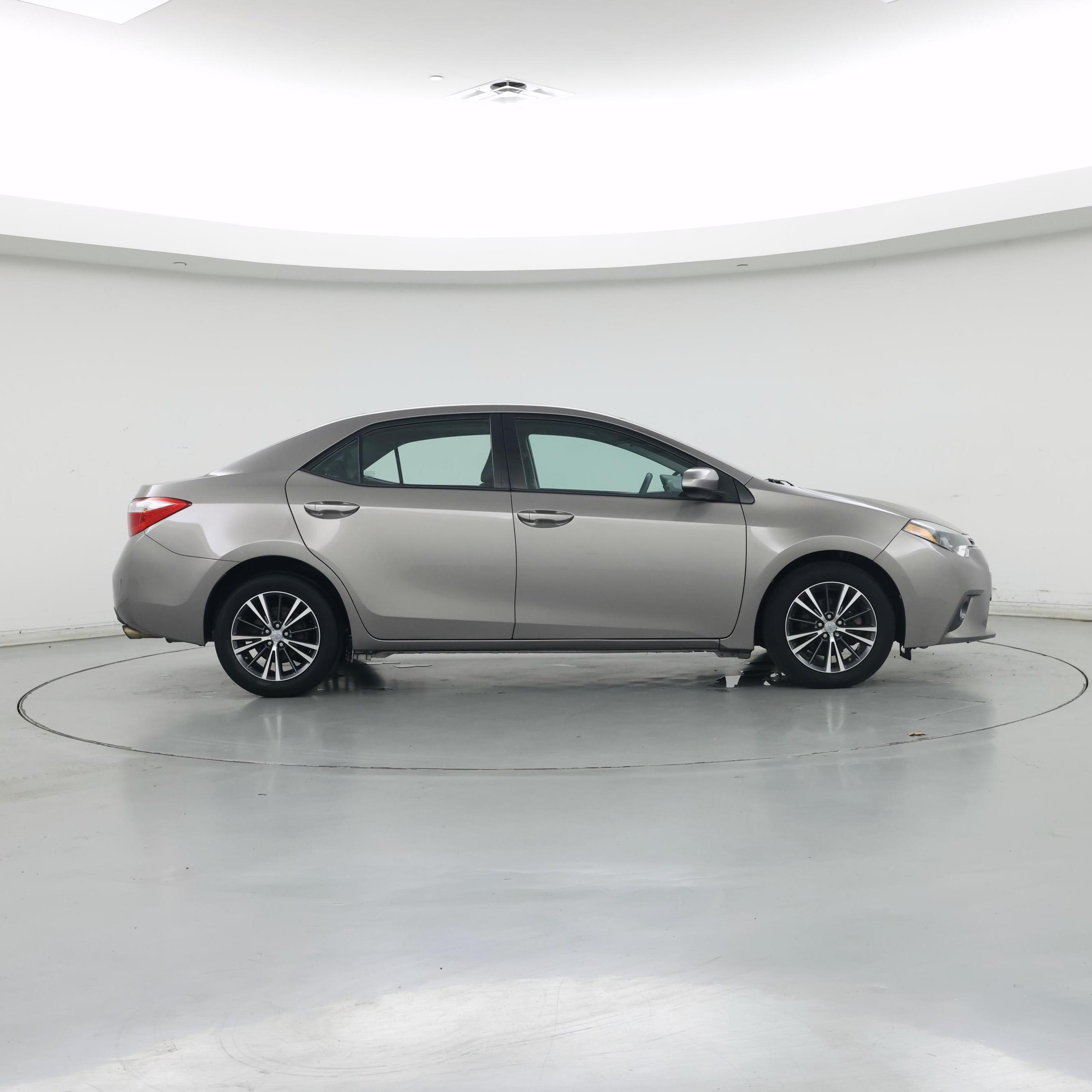 Thumbnail: 2016 Toyota Corolla - 7