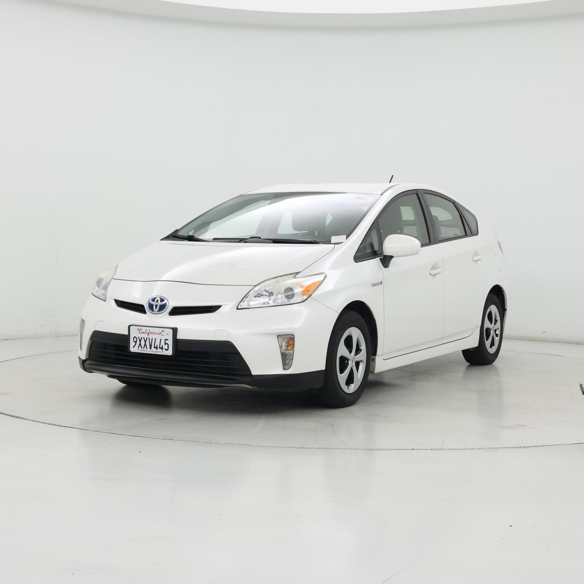 Thumbnail: 2015 Toyota Prius - 4