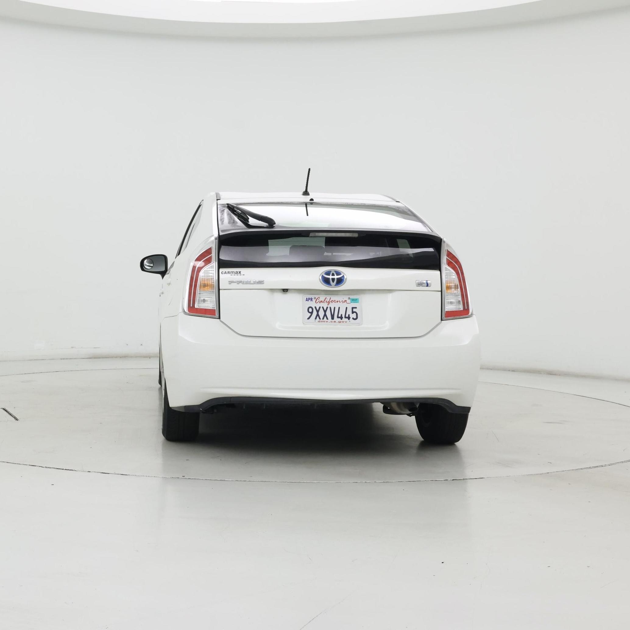 Thumbnail: 2015 Toyota Prius - 6