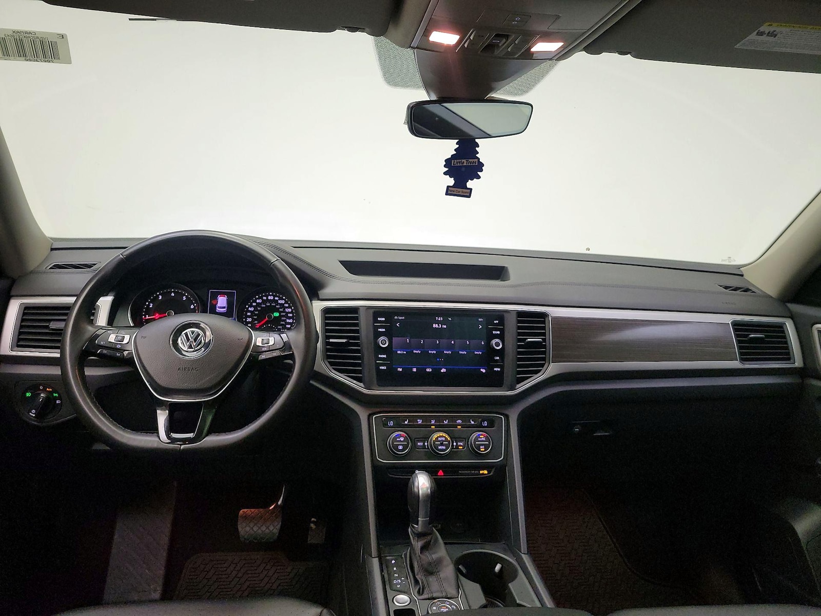 2019 Volkswagen Atlas SE w/Tech - Photo 10