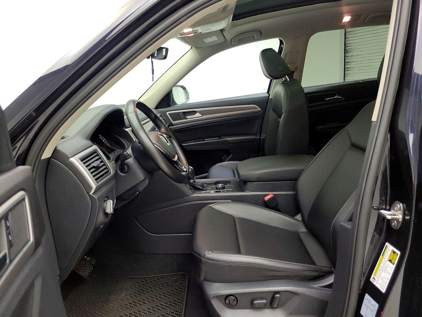 2019 Volkswagen Atlas SE w/Tech - Photo 12