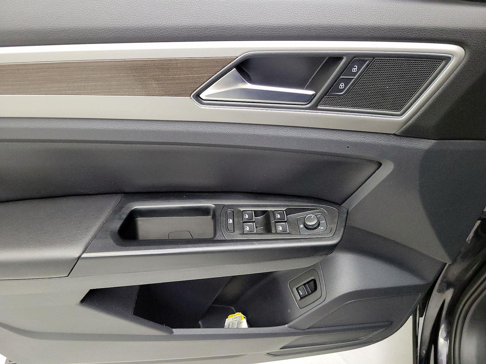 2019 Volkswagen Atlas SE w/Tech - Photo 13