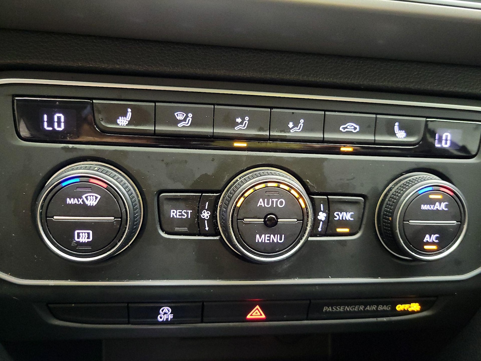 2019 Volkswagen Atlas SE w/Tech - Photo 17